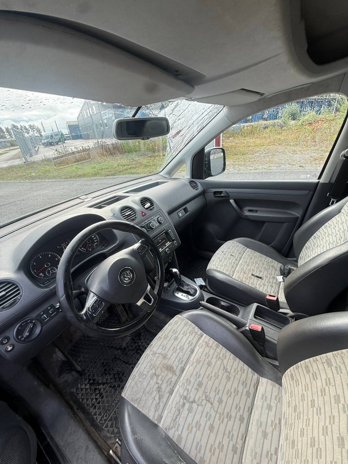 Volkswagen Caddy Maxi 2012, bild 6/7
