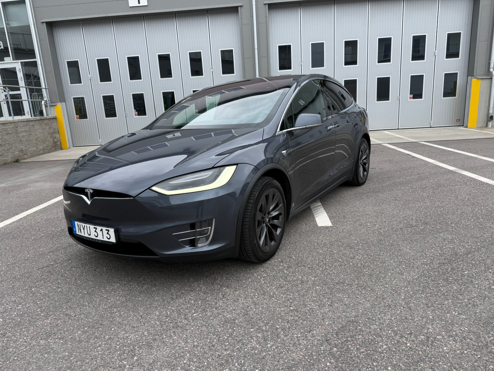 Tesla Model X