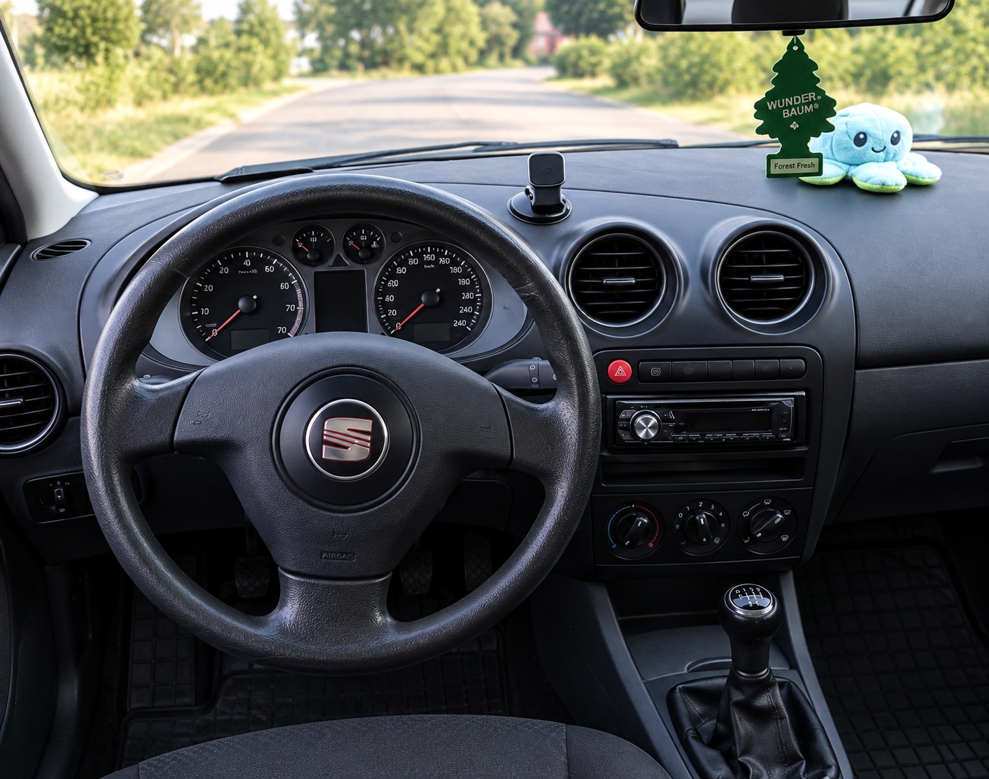 Seat Ibiza 5-dörrar 1.4 16v Manuell 2007, bild 4/6