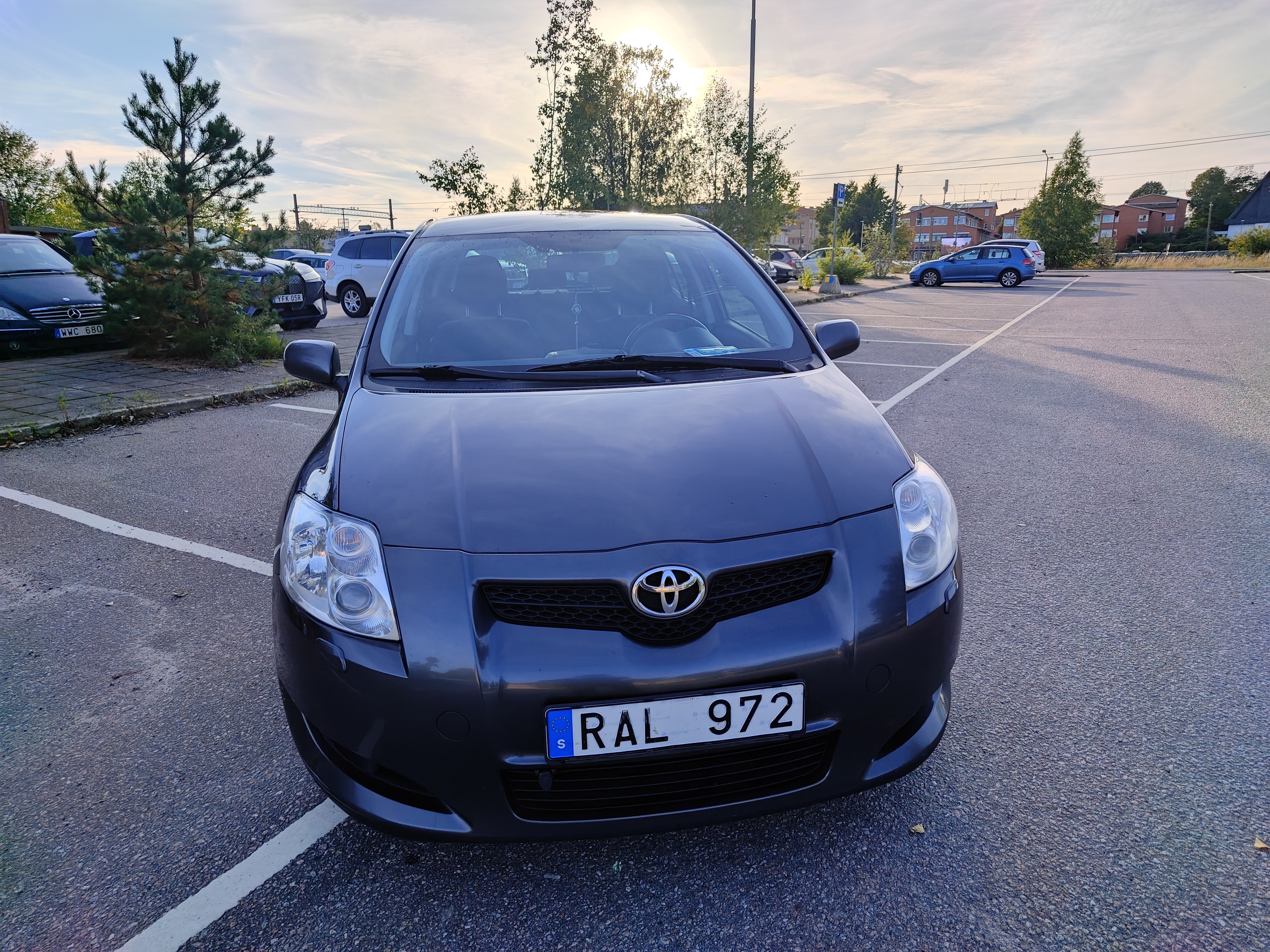 Toyota Auris 2007, photo 2/10