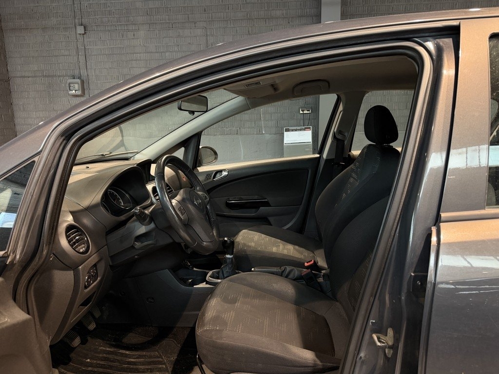 Opel Corsa 2013, kuva 7/9