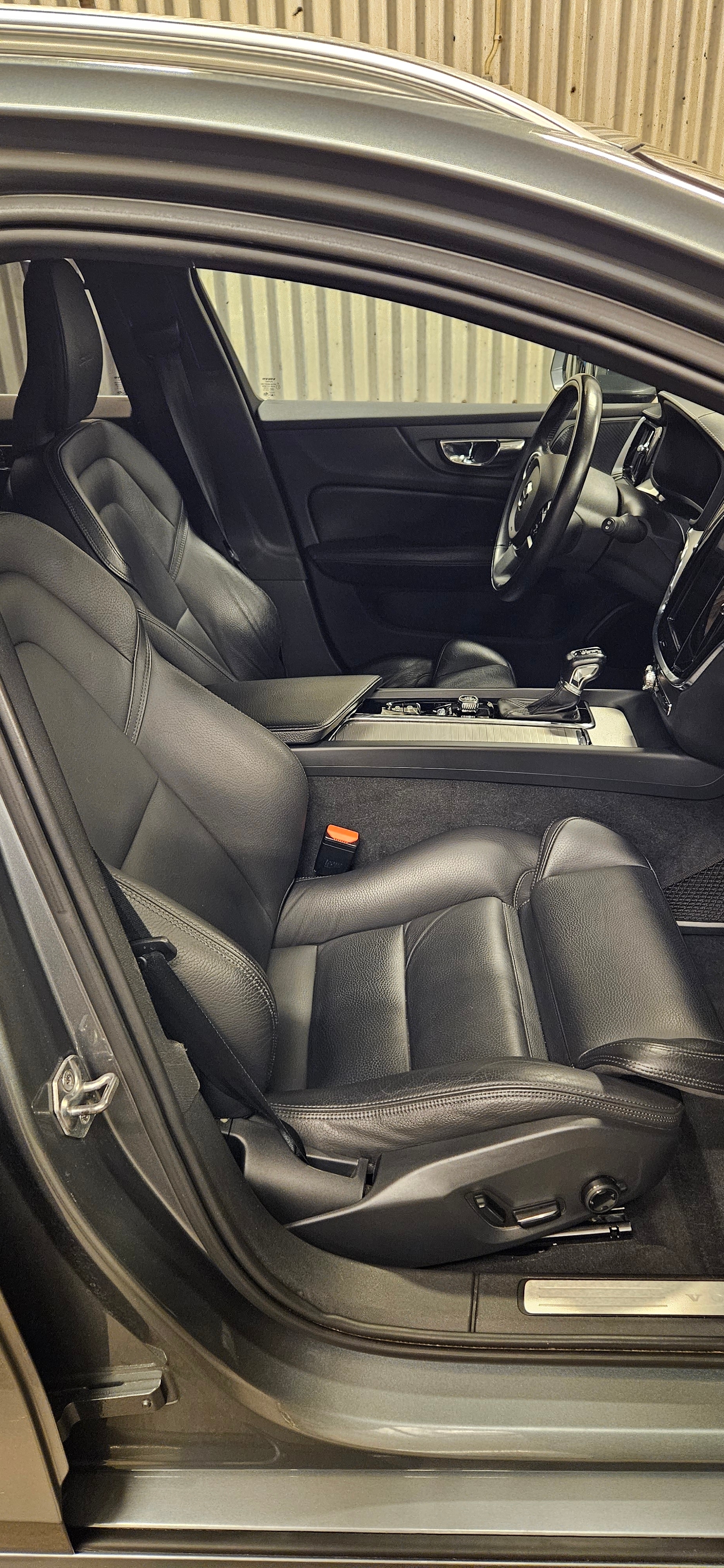 Volvo V60 D4 Geartronic 2019, bild 7/8