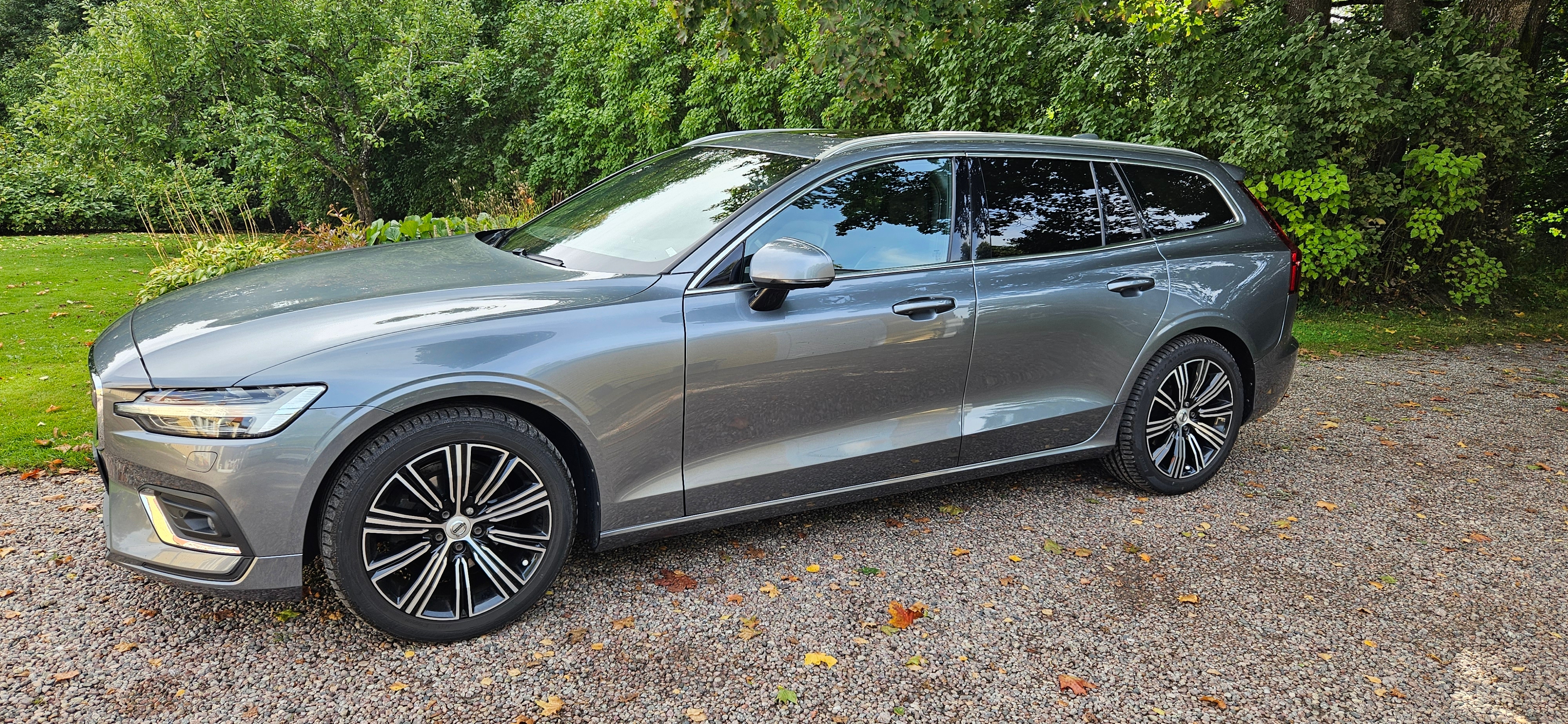 Volvo V60 D4 Geartronic 2019, bild 2/8