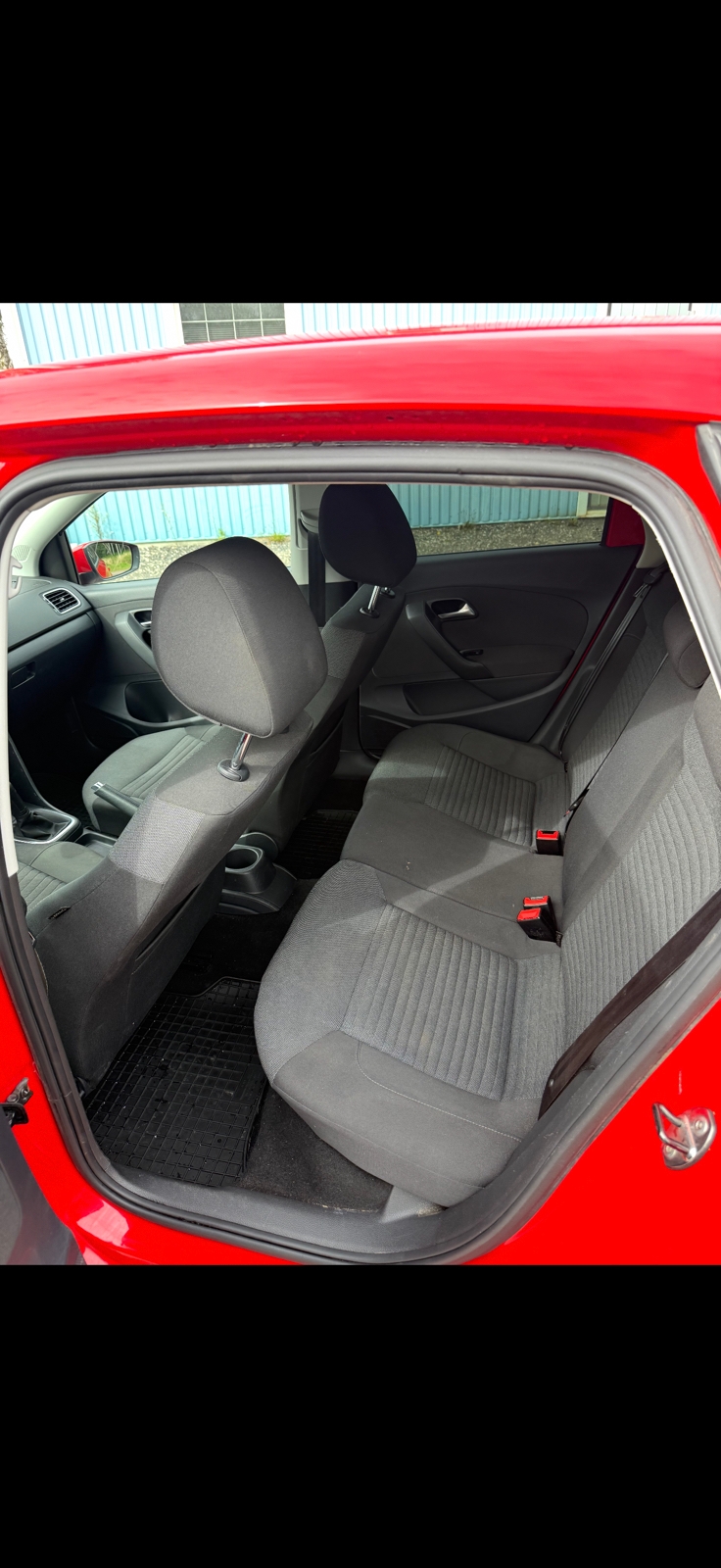 Volkswagen Polo 2011, bild 4/5