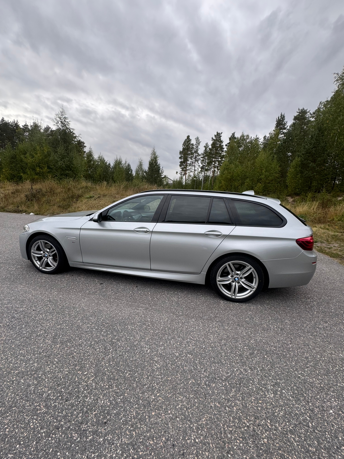 BMW 535 d xDrive Touring Steptronic 2015, bild 3/9