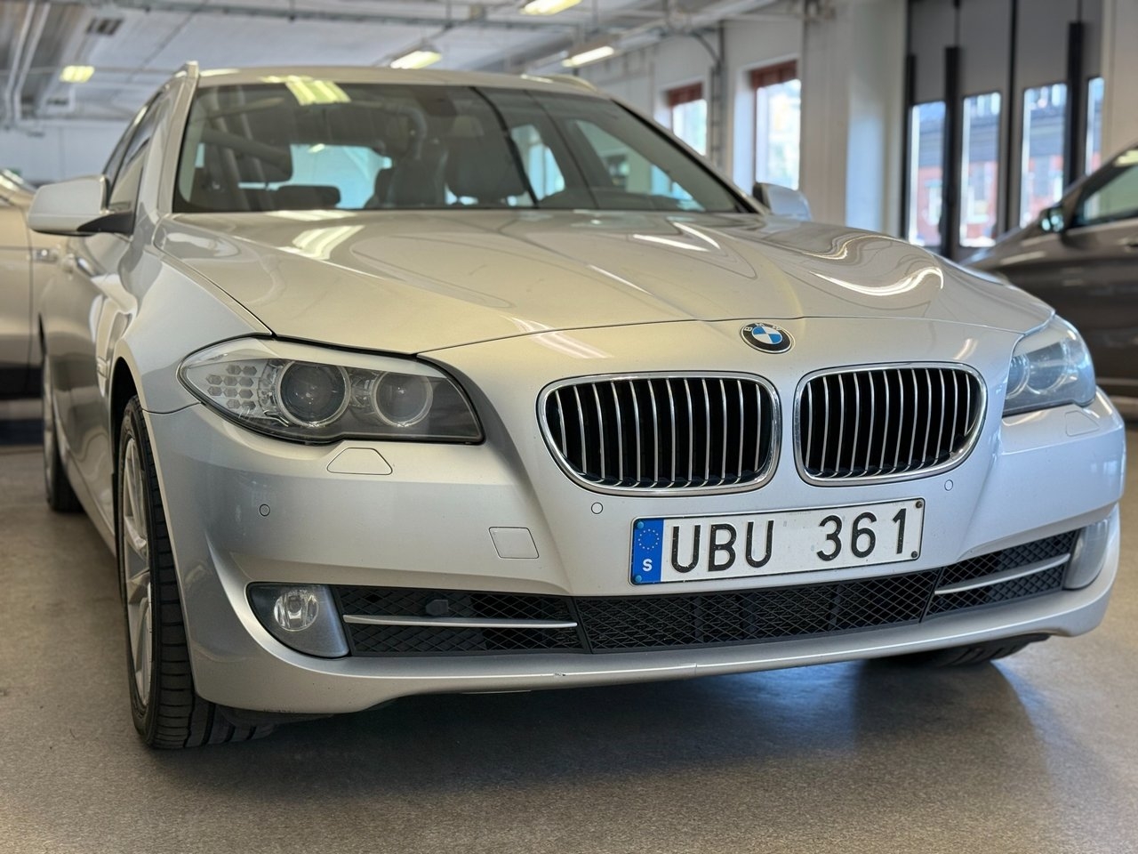 BMW 525 2013, photo 5/10