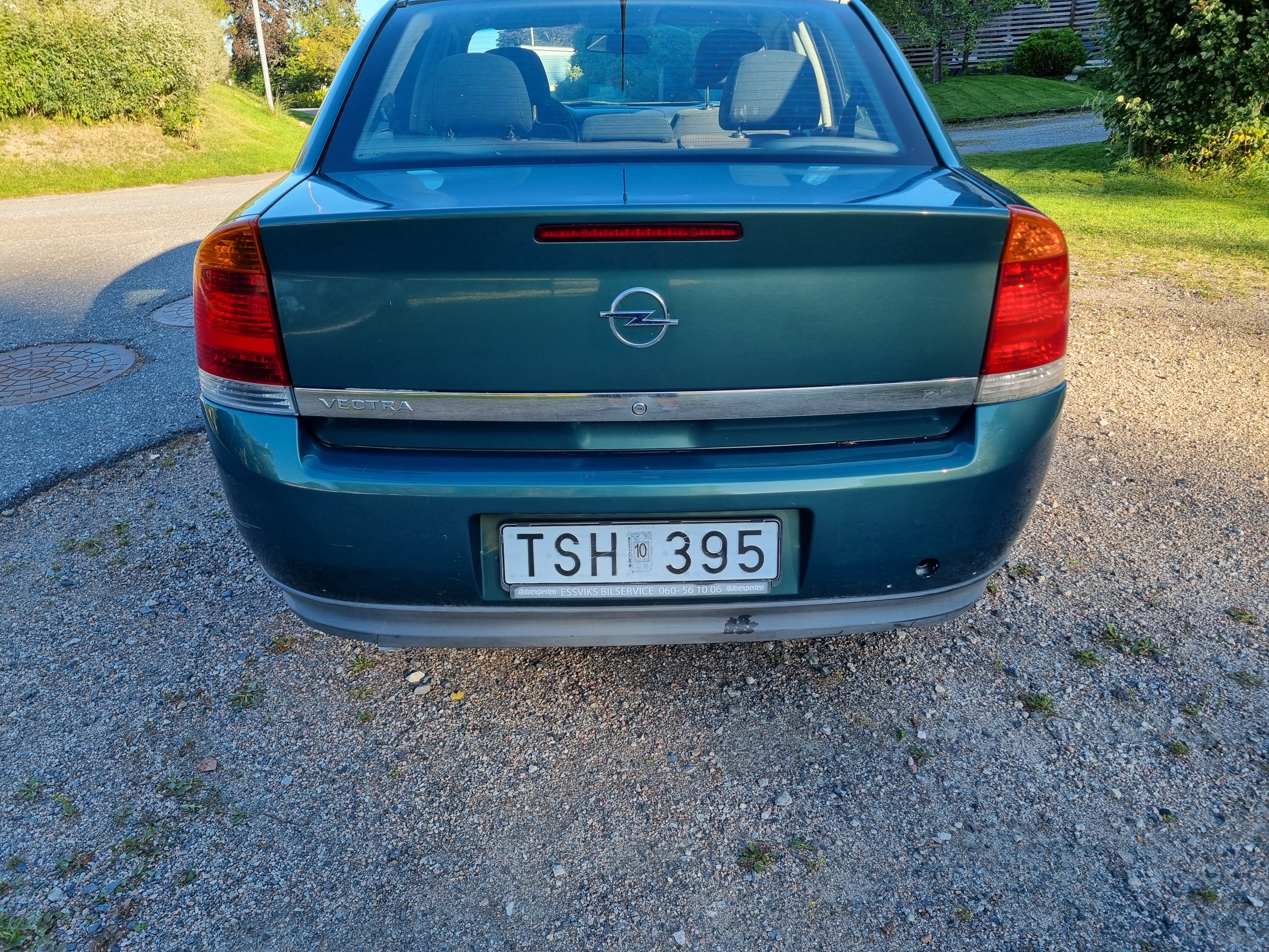Opel Vectra Sedan 2.2 Manuell 2002, bild 4/5