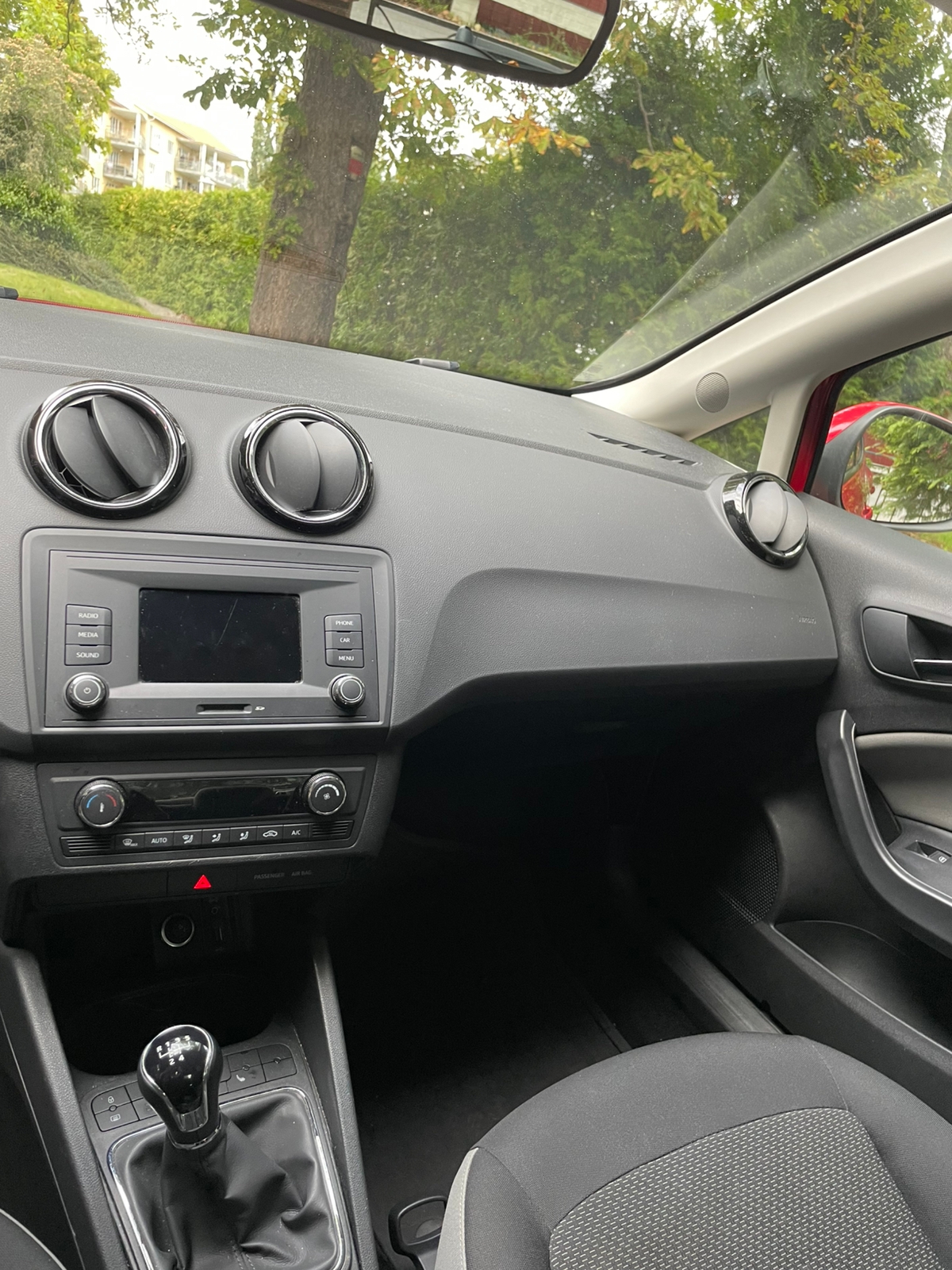 Seat Ibiza 1.0 EcoTSI Manuell 2016, bild 4/5
