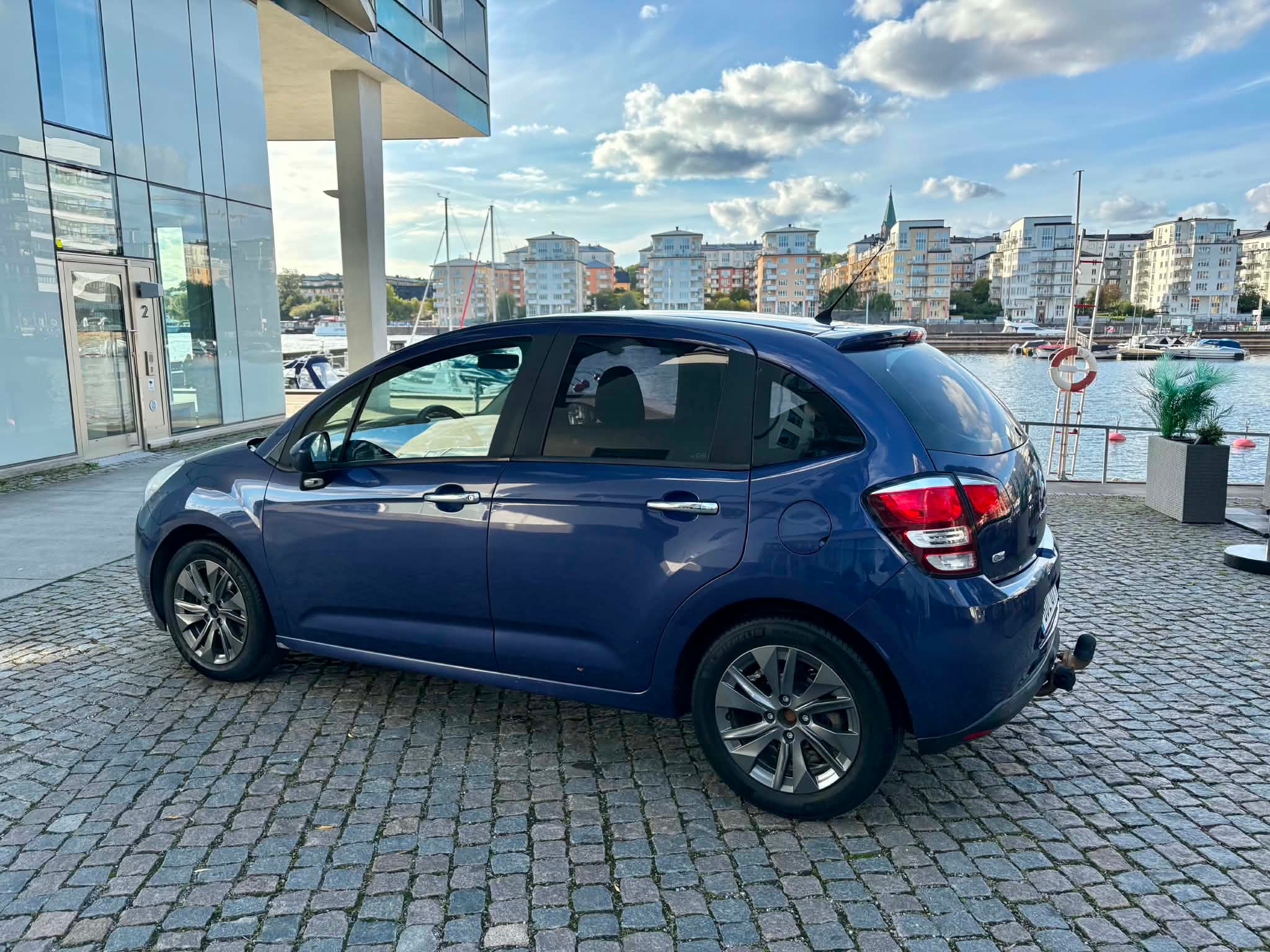 Citroen C3 1.6 E-HDI Nybesiktigad 2015, bild 2/8