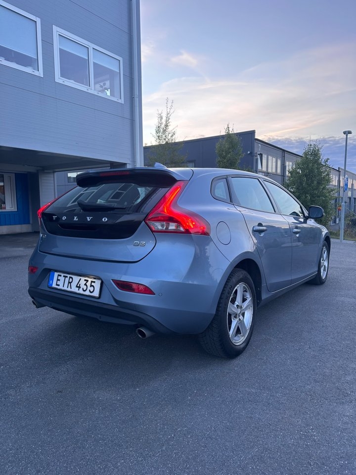 Volvo V40 D3 150hk Geartronic 2017, bild 4/10