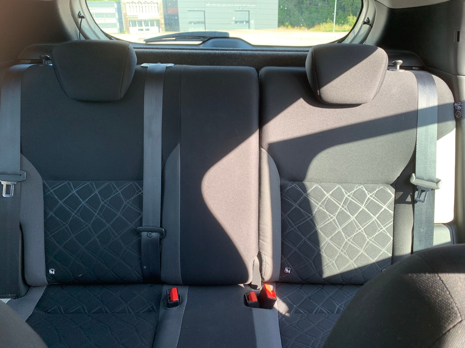 Nissan Micra 1.0 Manuell 2018, bild 4/10