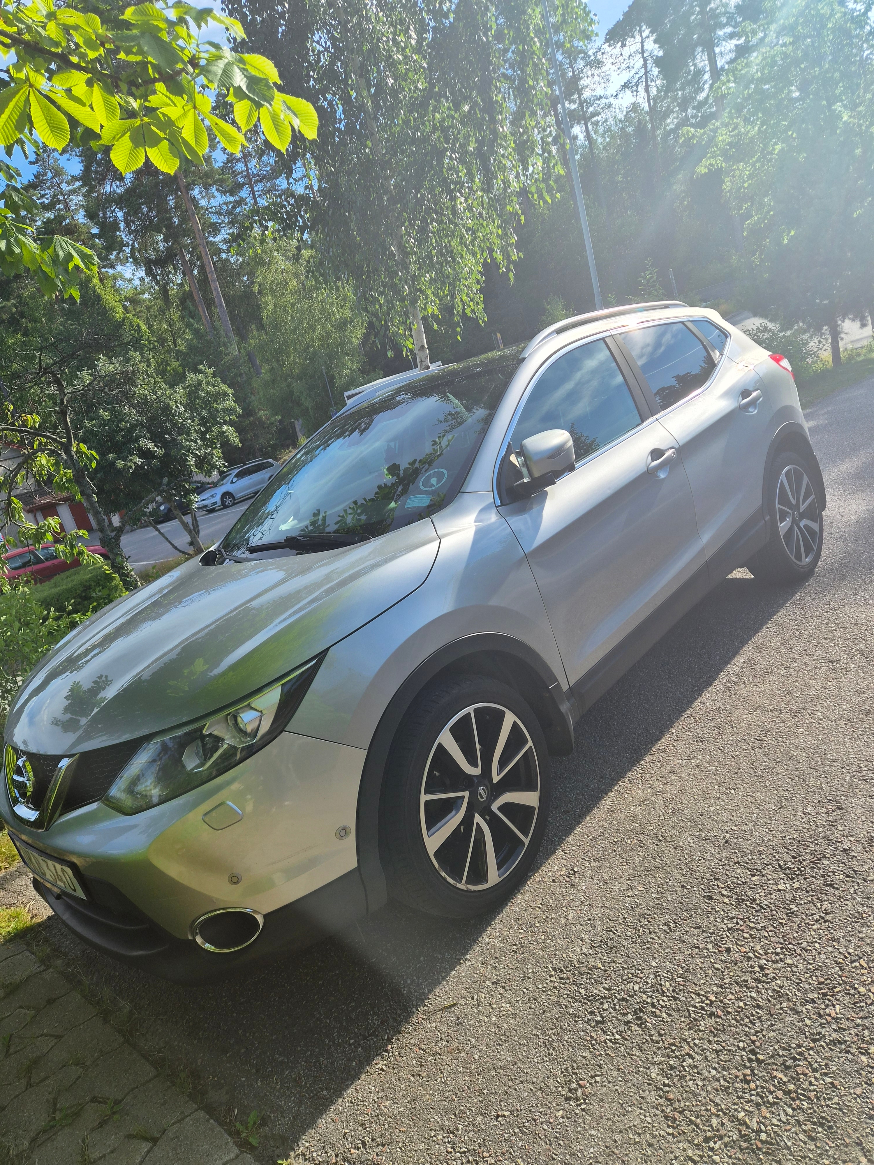 Nissan Qashqai 1.2 DIG-T XTRONIC-CVT 2016, photo 2/10