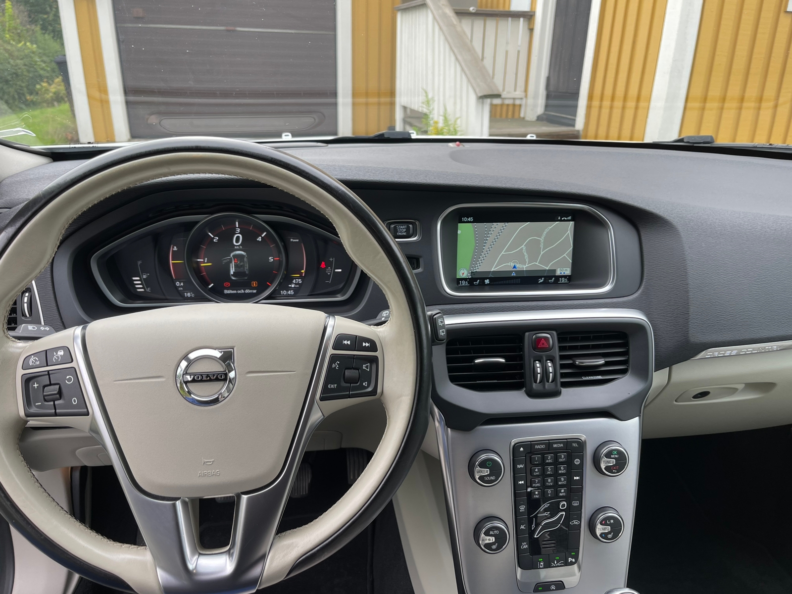 Volvo V40 Cross Country D2 Manuell 2017, bild 7/10