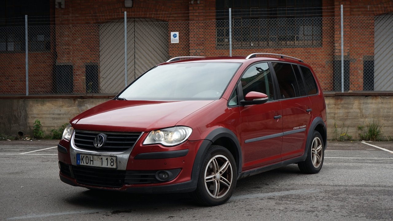 Volkswagen CrossTouran 2010, bild 2/10