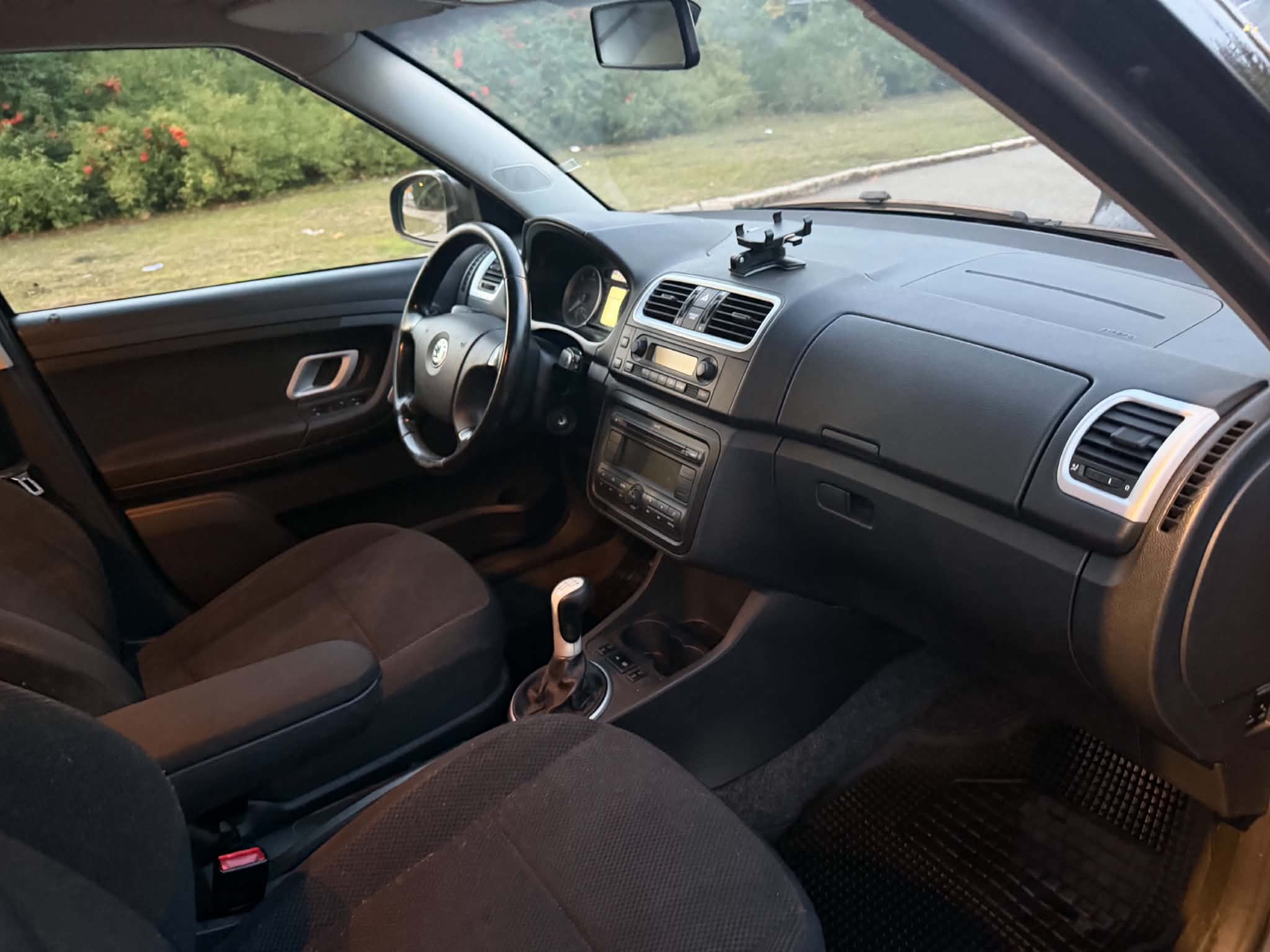Skoda Fabia Kombi 1.9 TDI Manuell 2008, bild 6/8