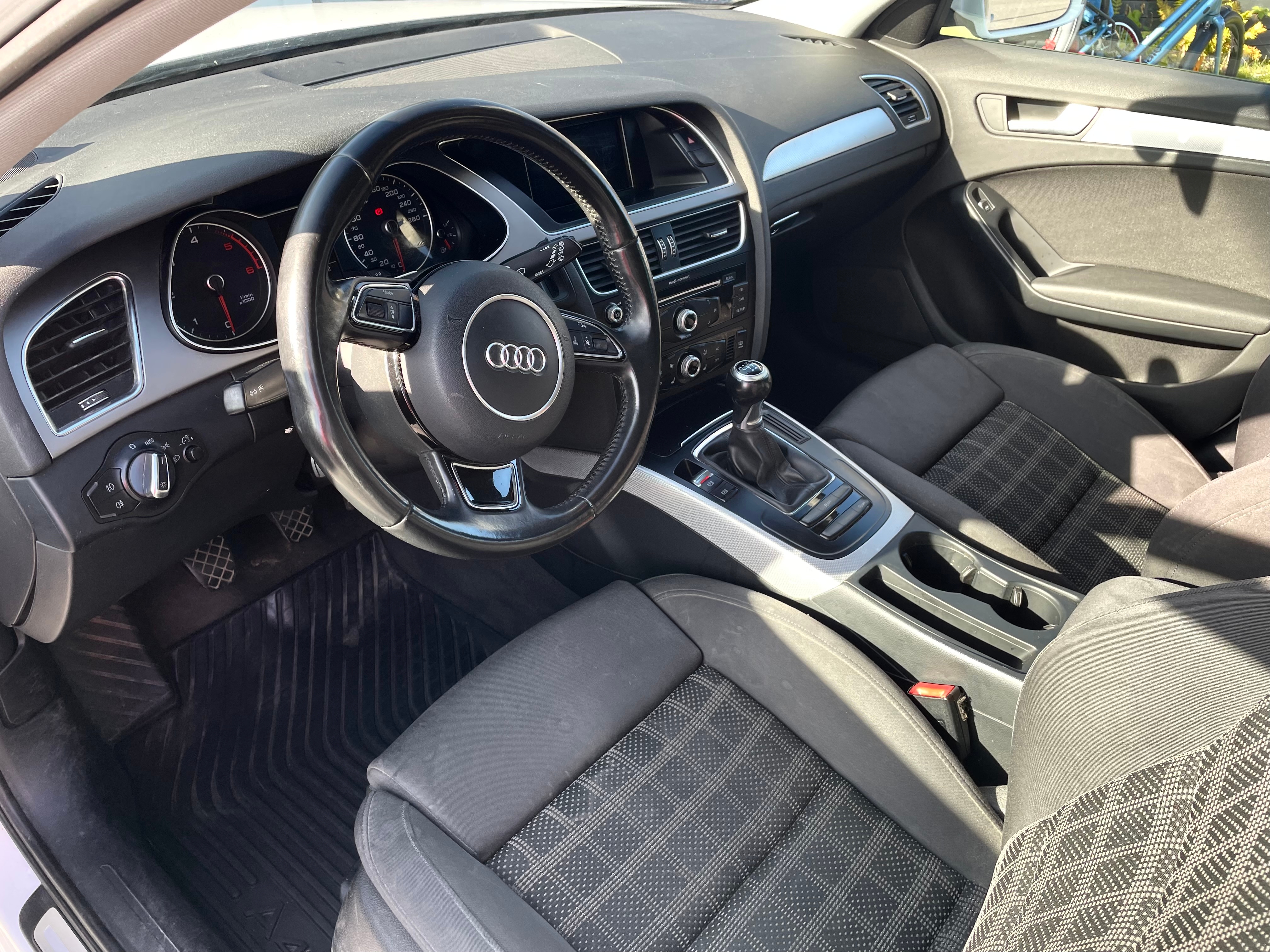 Audi A4 Avant 2.0 TDI DPF Manuell 2013, bild 6/8
