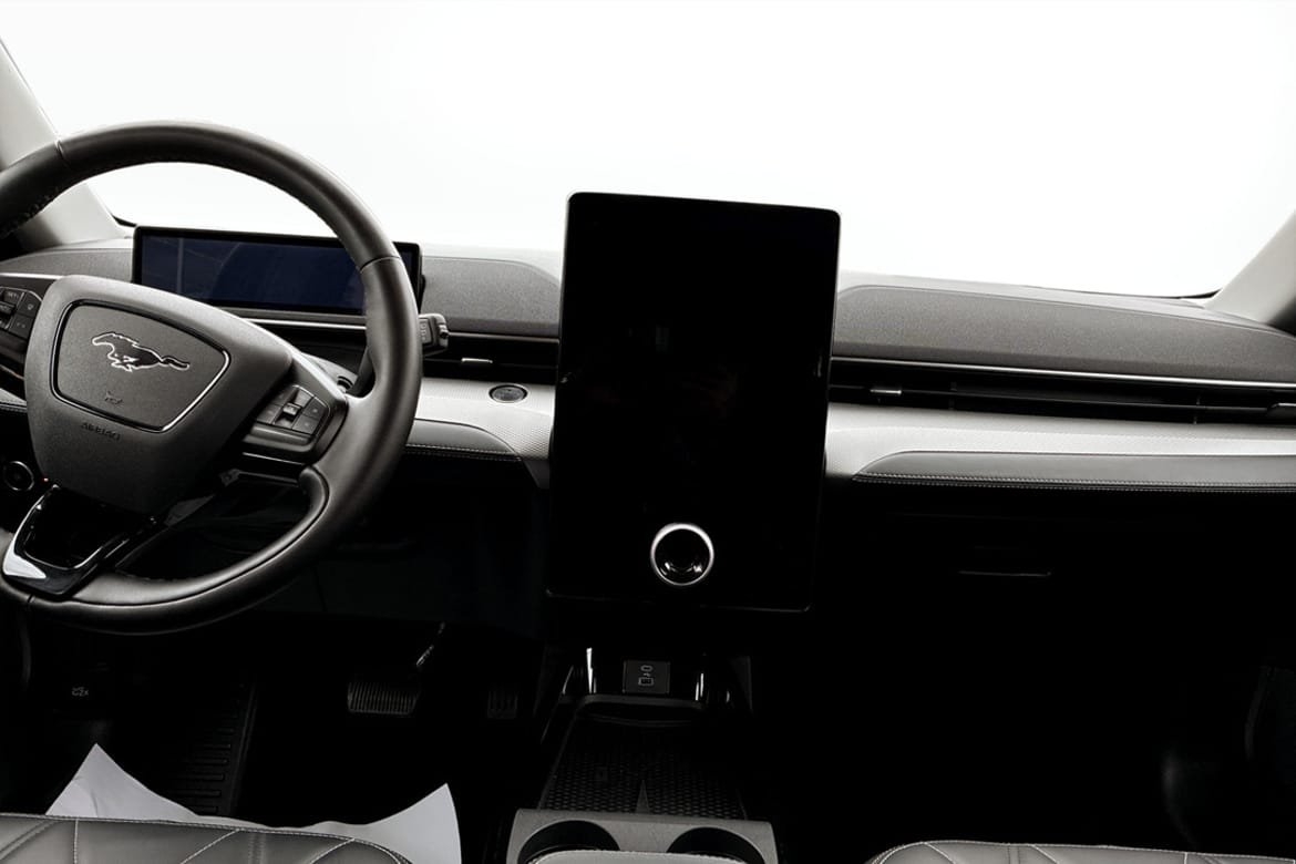 Ford Mustang Mach-E 2022, bild 6/9