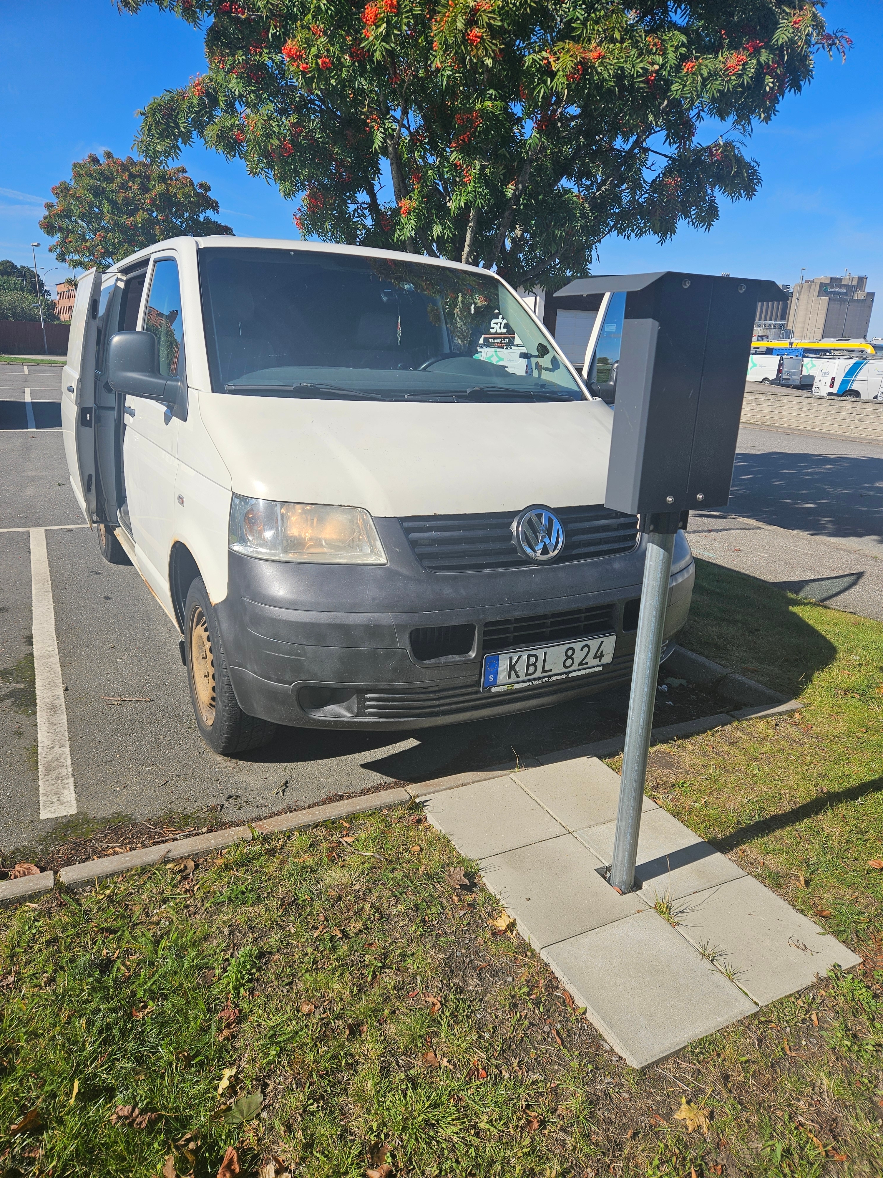 Volkswagen Transporter 2009, bild 7/7