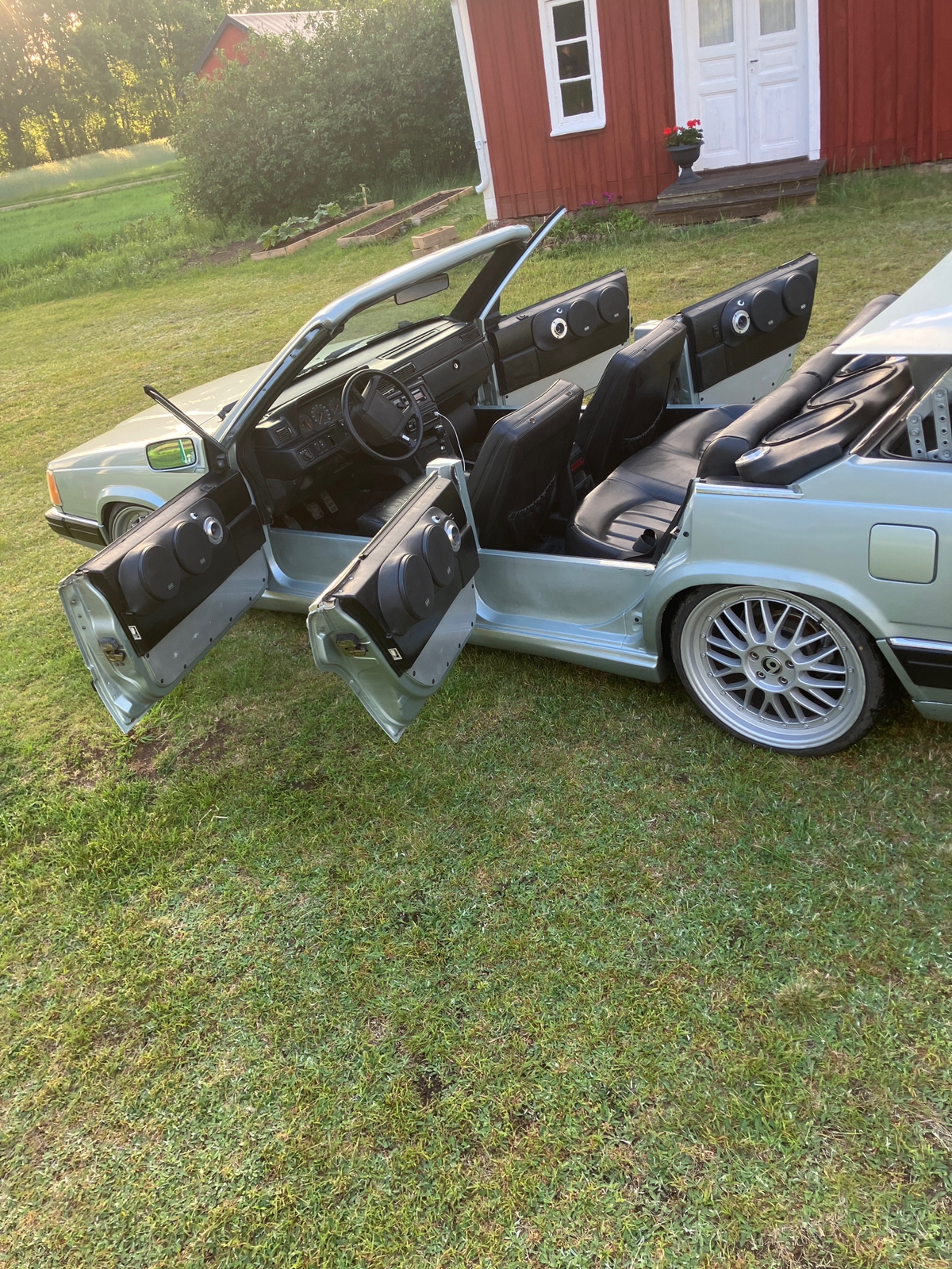 Volvo 740 2.3 Manual 1987, bild 2/3