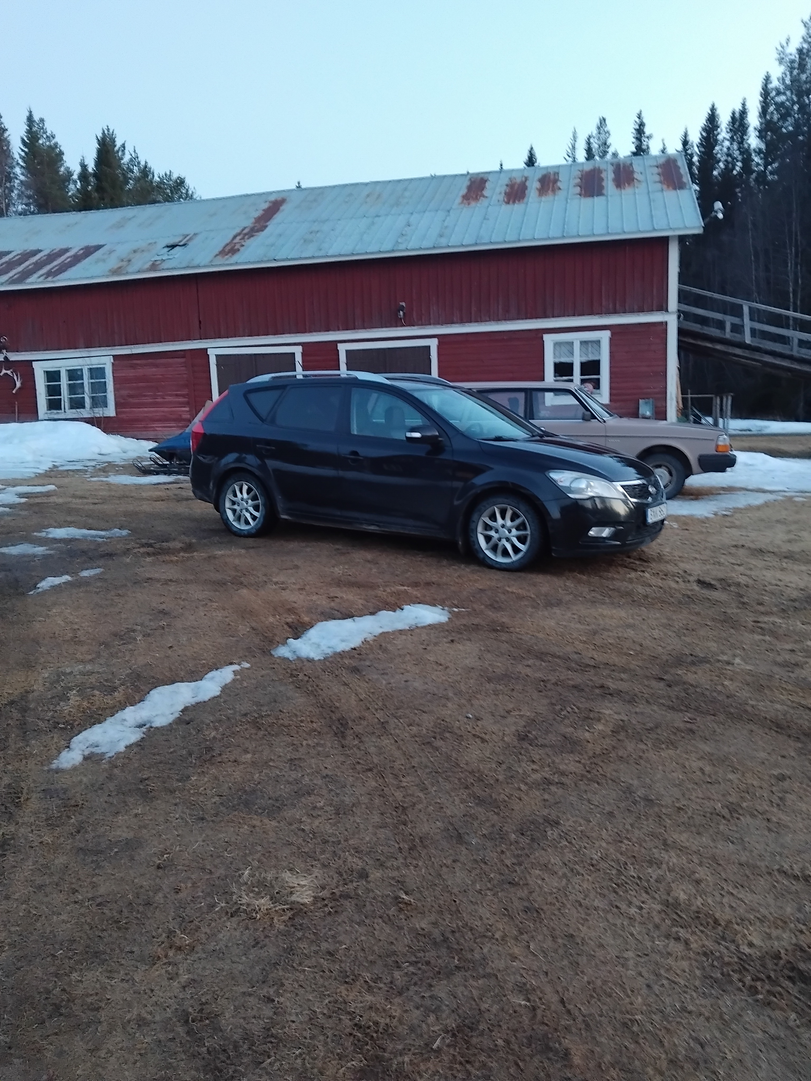 Kia Ceed _sw 1.6 CRDi Manuell 2010, bild 2/2