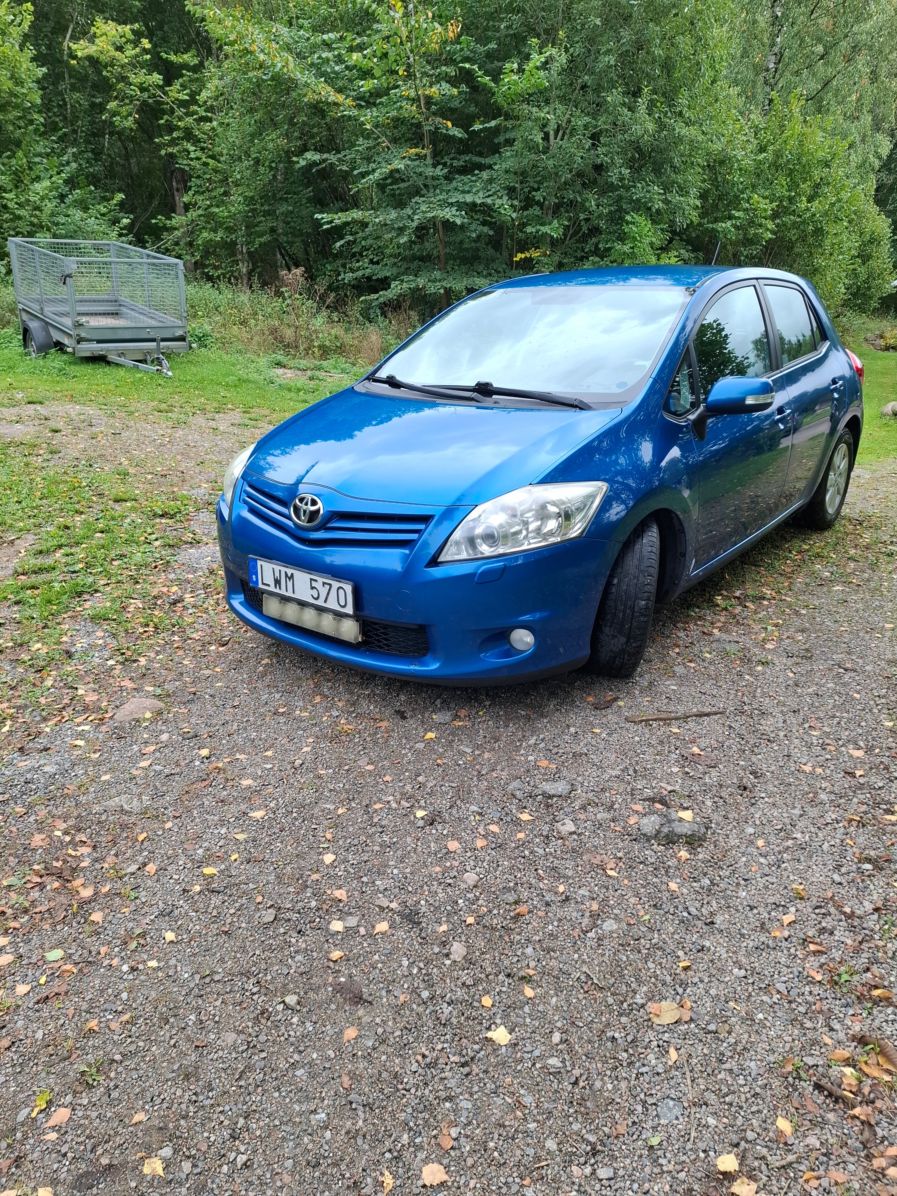 Toyota Auris 5-dörrar 1.4 D-4D Manuell 2011, bild 2/5