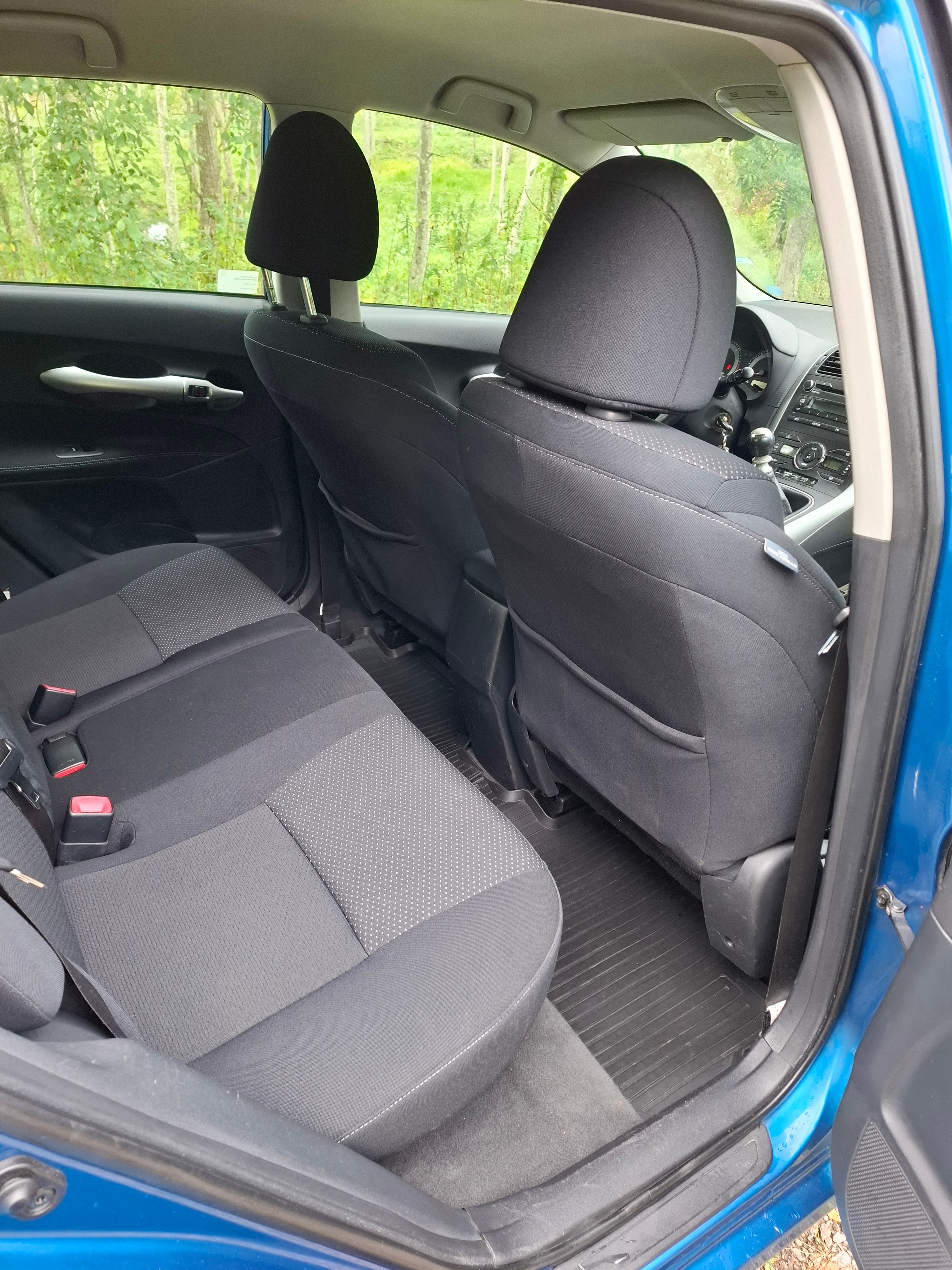 Toyota Auris 5-dörrar 1.4 D-4D Manuell 2011, bild 5/5