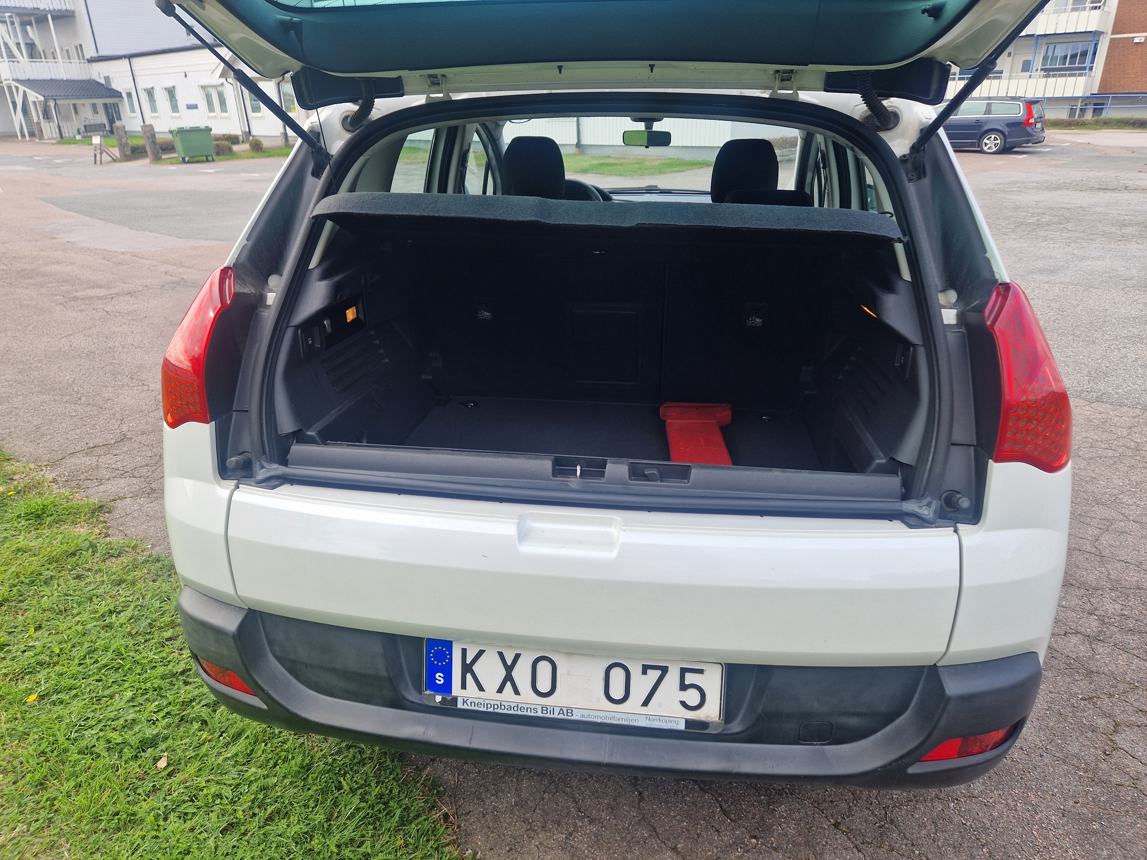 Peugeot 3008 1.6 VTi Manuell 2010, bild 6/9