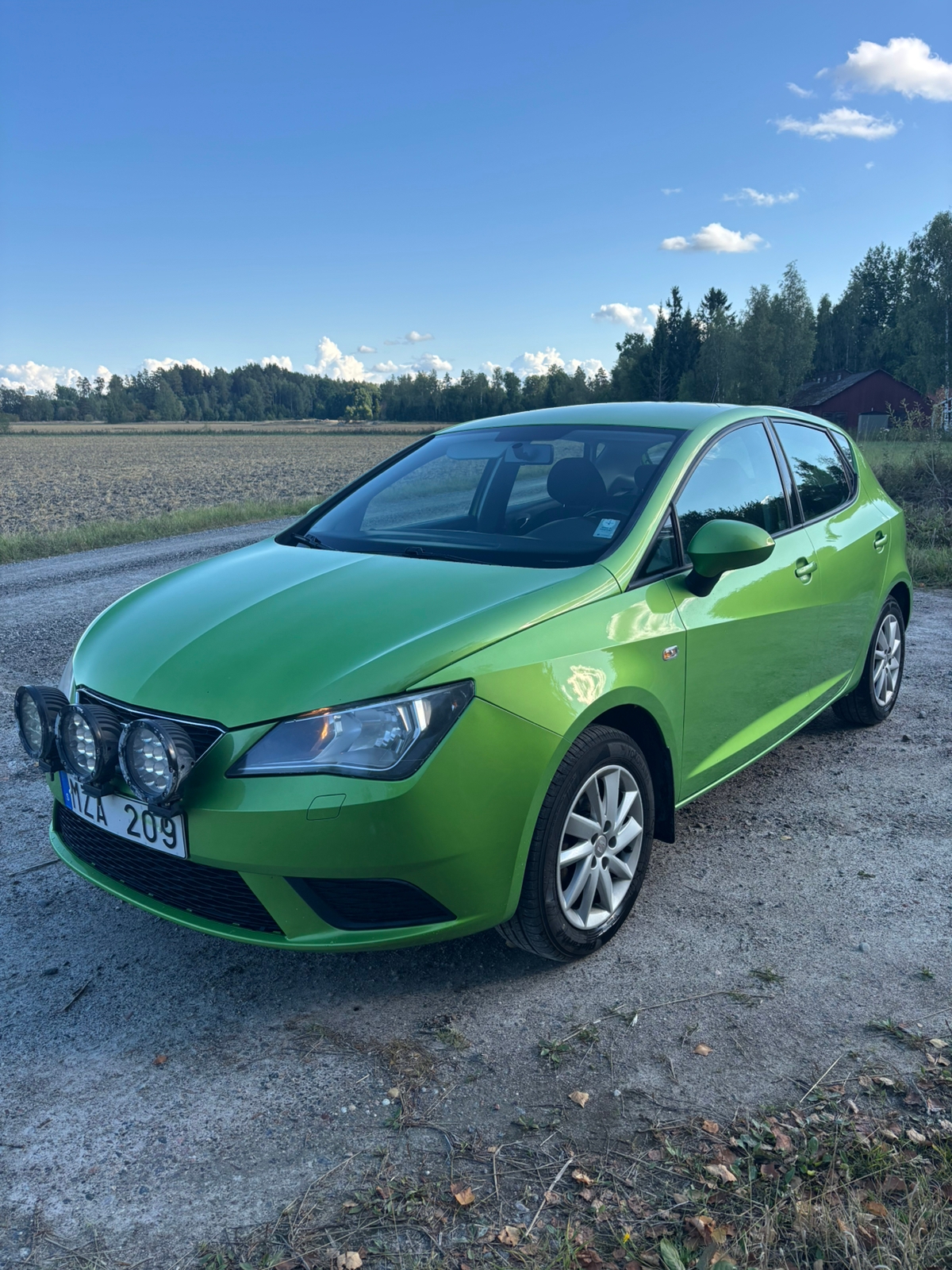 Seat Ibiza 1.2 TSI Manuell 2013, bild 2/9