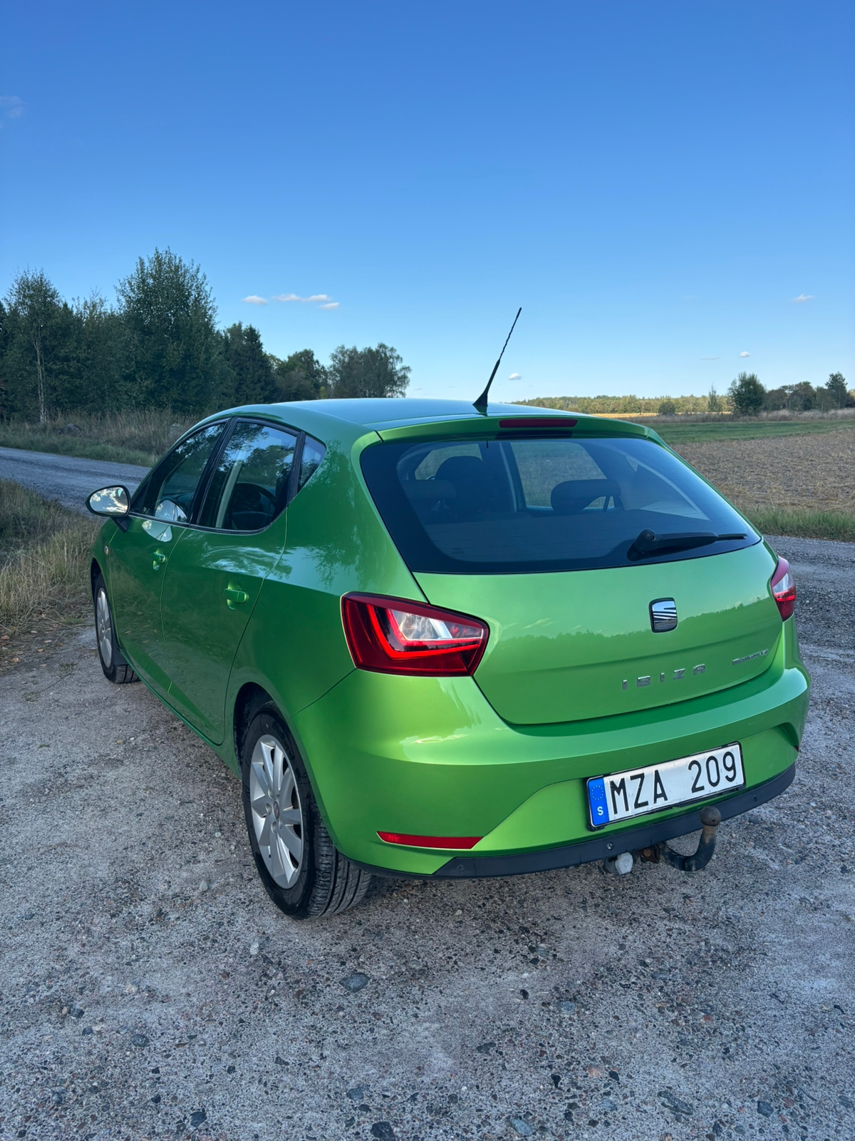 Seat Ibiza 1.2 TSI Manuell 2013, bild 3/9