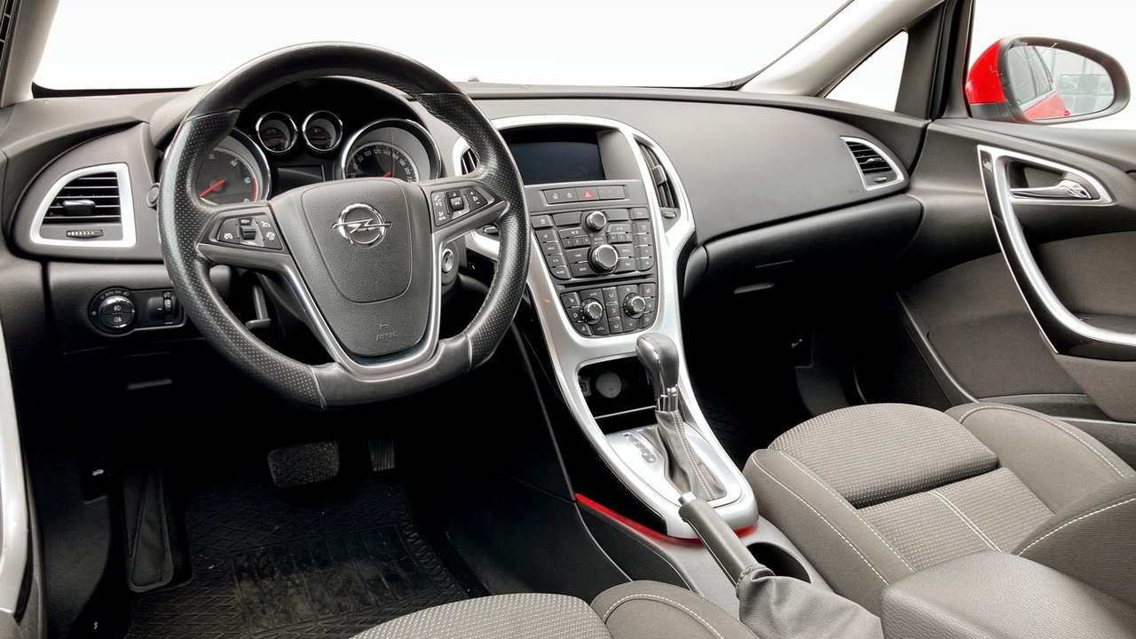 Opel Astra SPORTS TOURER 2014, kuva 4/8