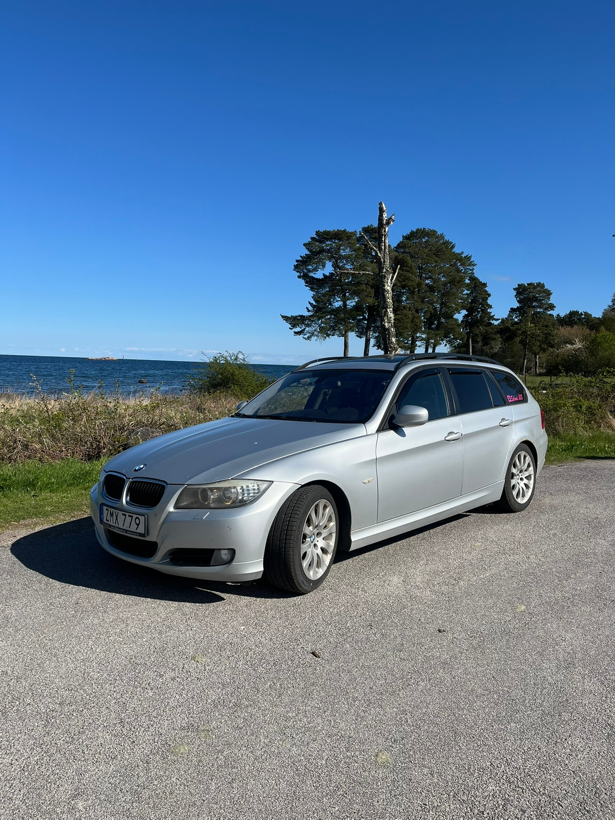 BMW 320 d xDrive Touring Automatisk 2009, photo 2/8