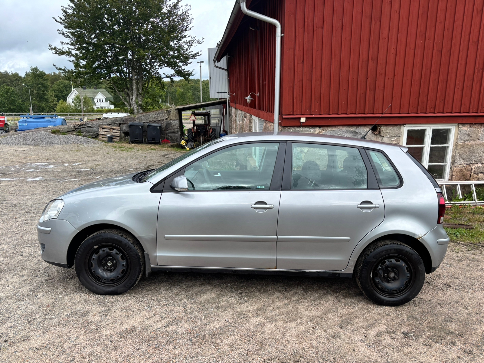 Volkswagen Polo 5-dörrar 1.4 Manuell 2007, bild 2/7