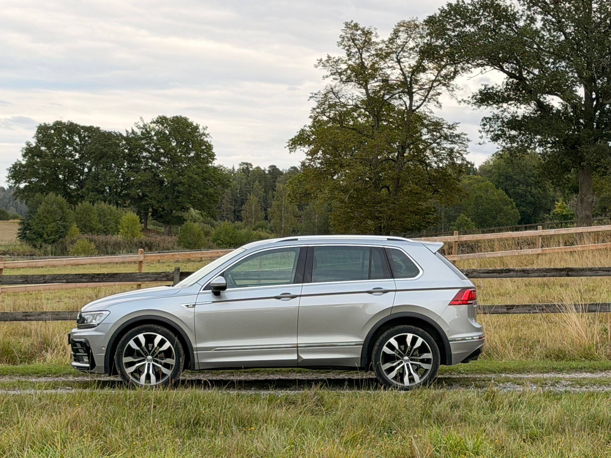 Volkswagen Tiguan 2018, bild 4/10