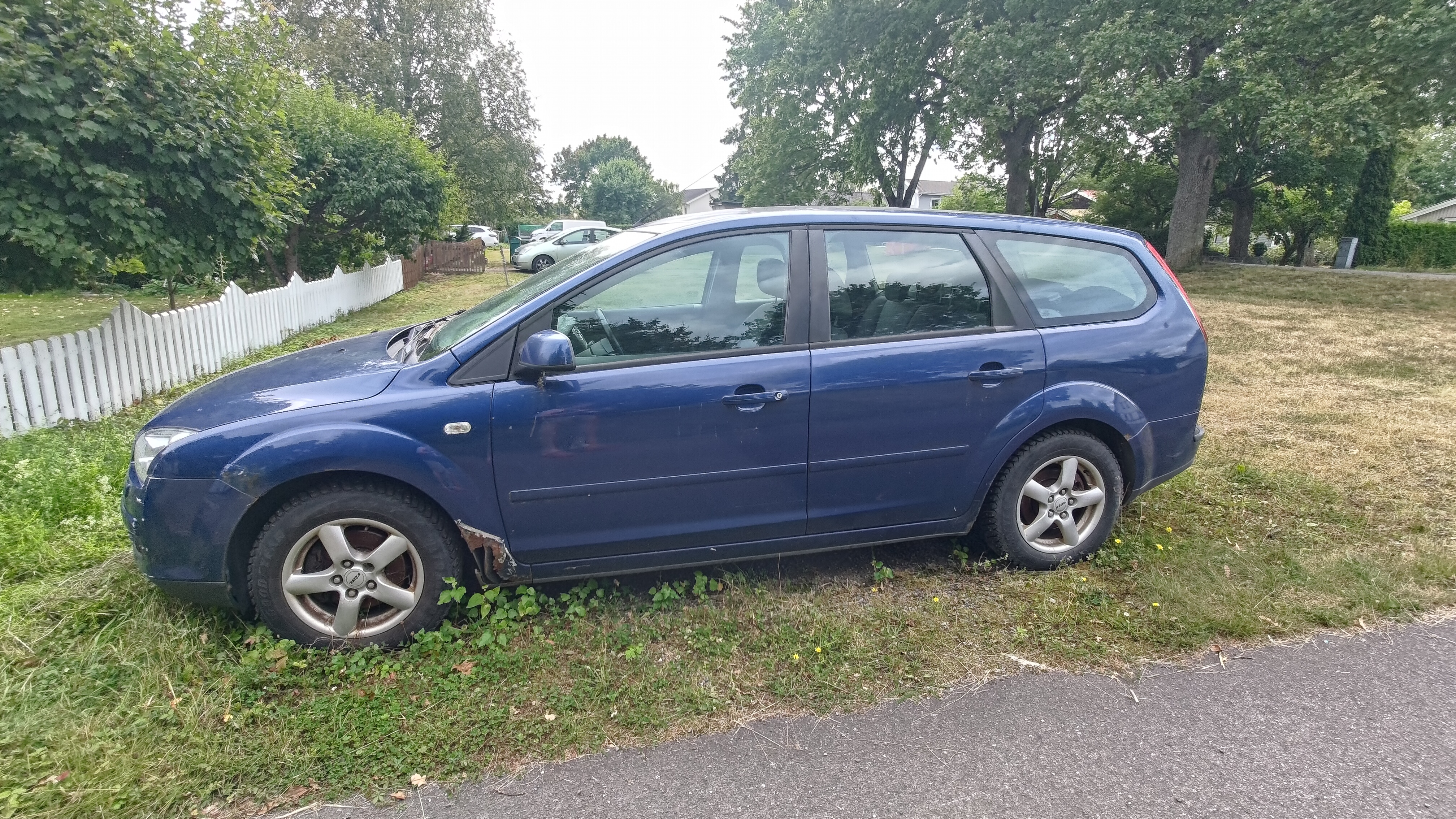 Ford Focus Kombi 1.8 Flexifuel Manuell 2007, bild 6/10
