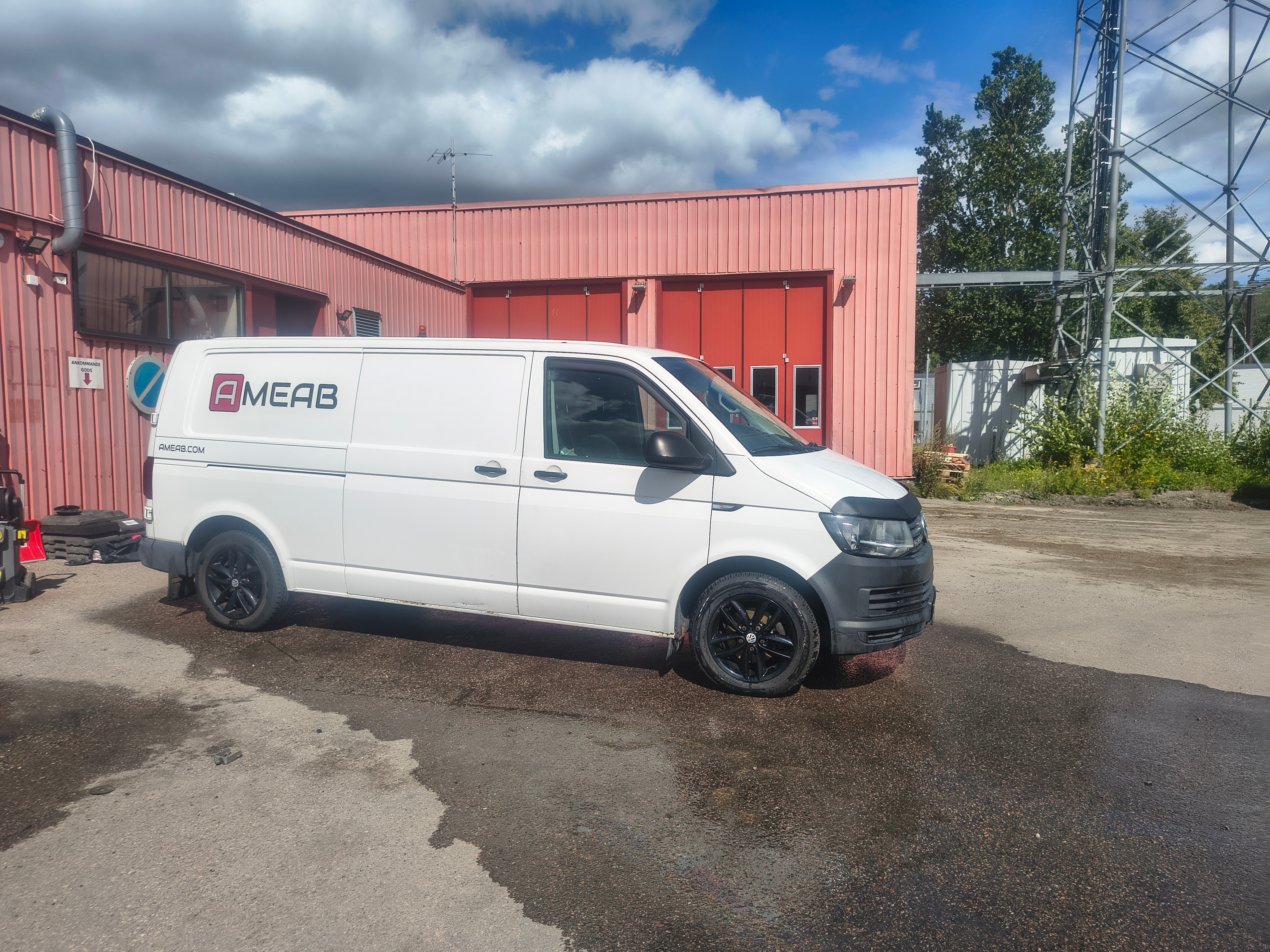 Volkswagen Transporter 2016, kuva 2/6