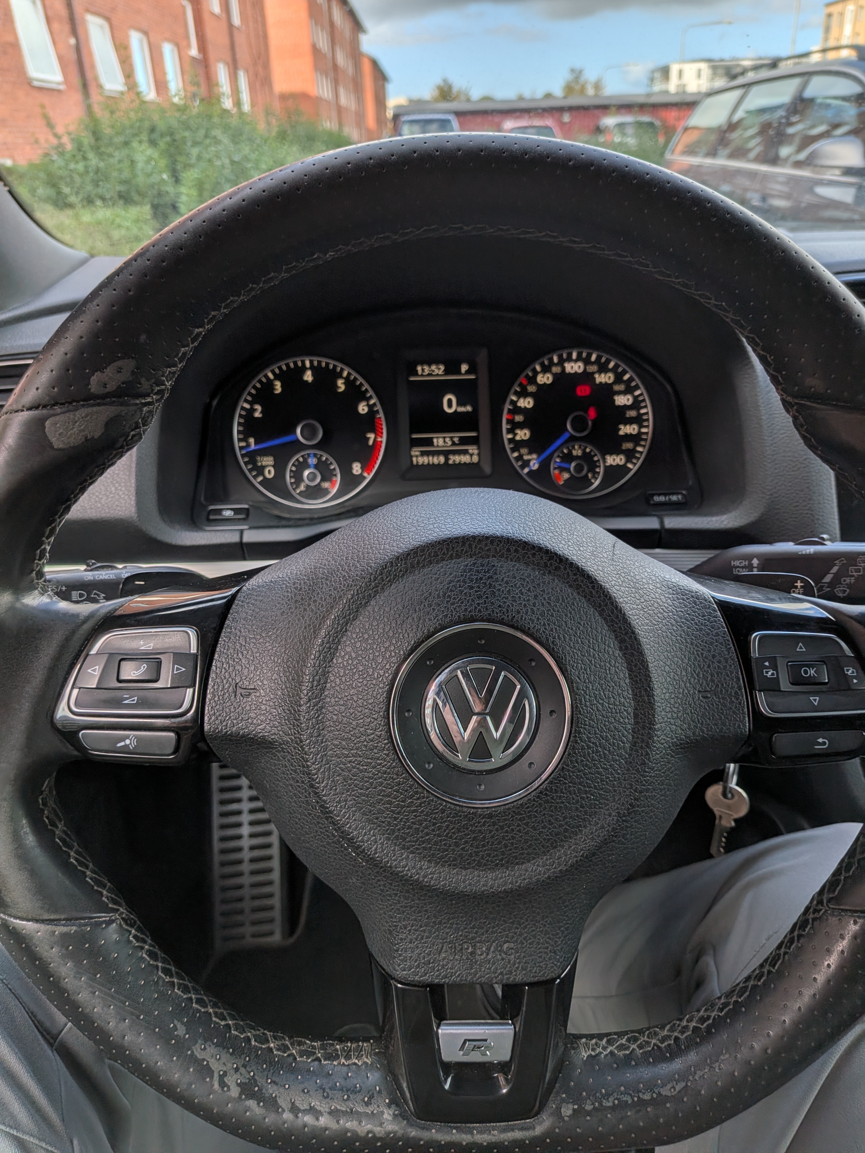 Volkswagen Scirocco 2011, bild 6/7