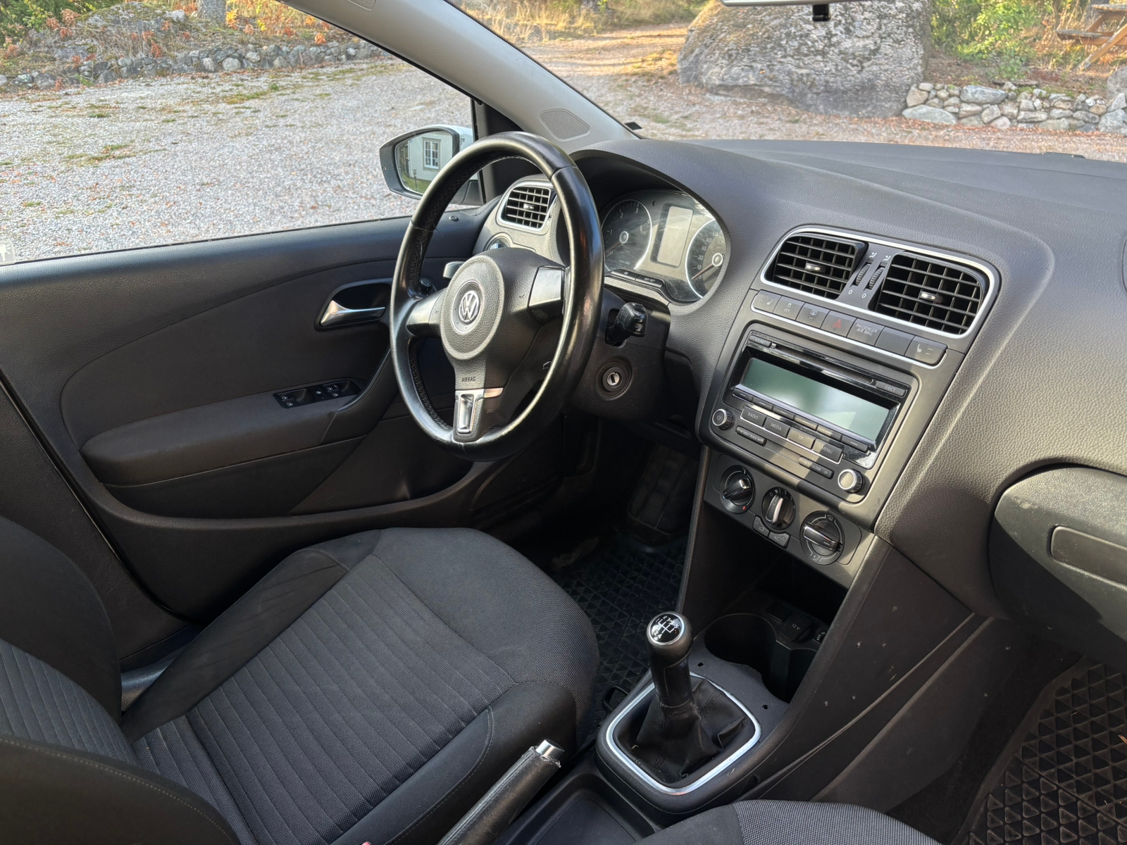 Volkswagen Polo 2011, bild 5/5