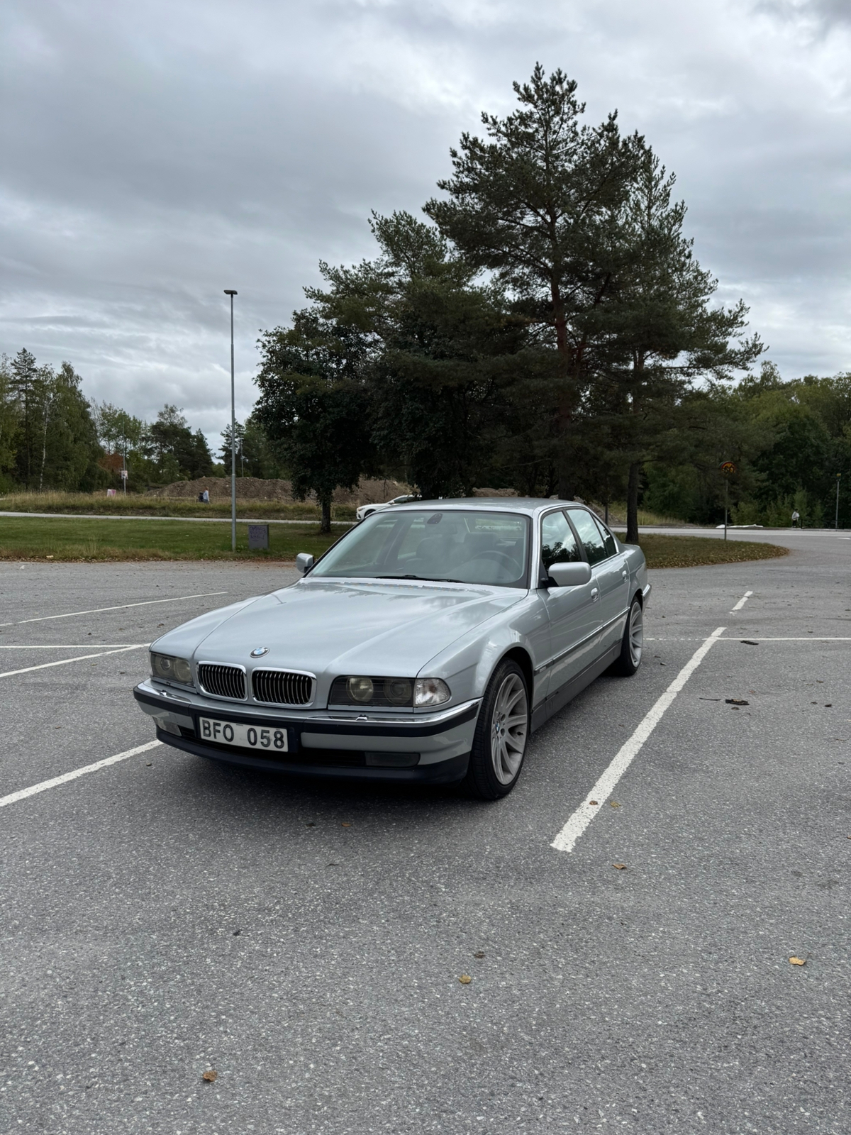 BMW 740