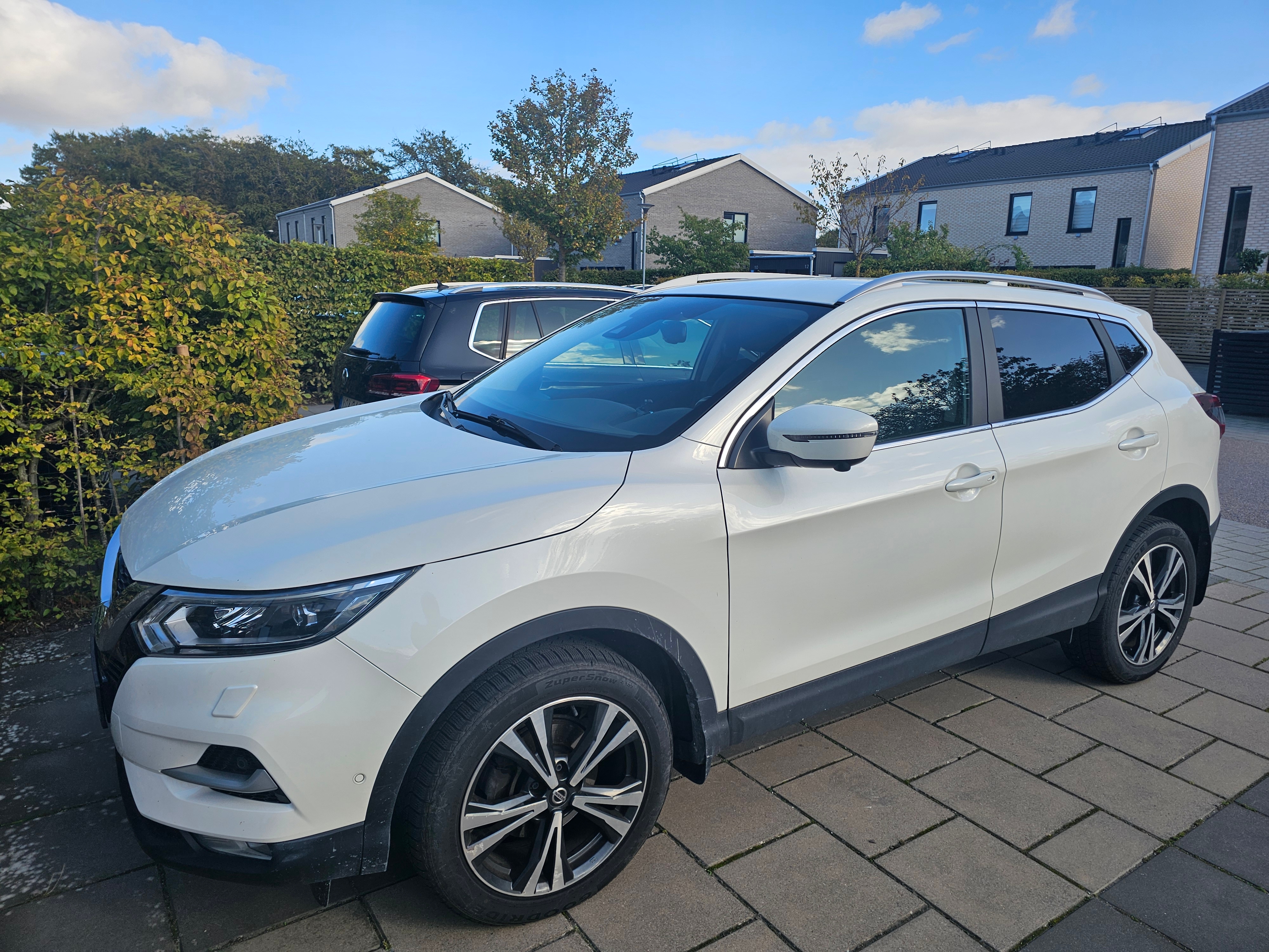 Nissan Qashqai 1.3 DIG-T DCT 2020, bild 2/7