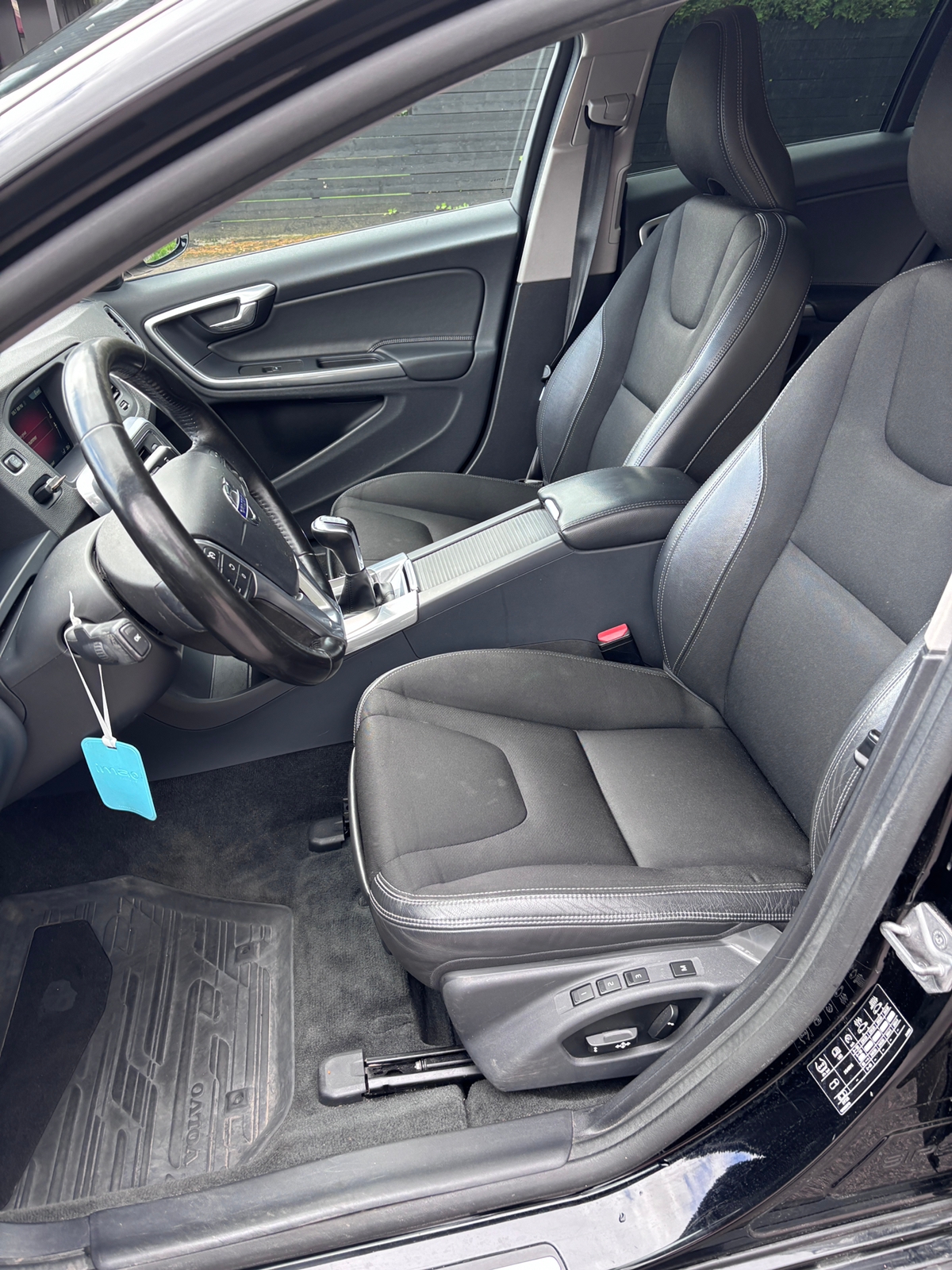 Volvo V60 Cross Country D3 Manuell 2016, bild 6/9