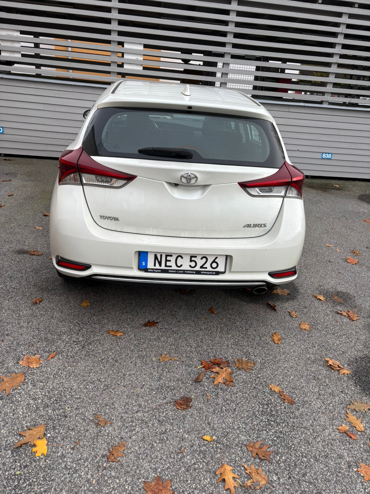 Toyota Auris 1.6 D-4D Manuell 2016, bild 3/5