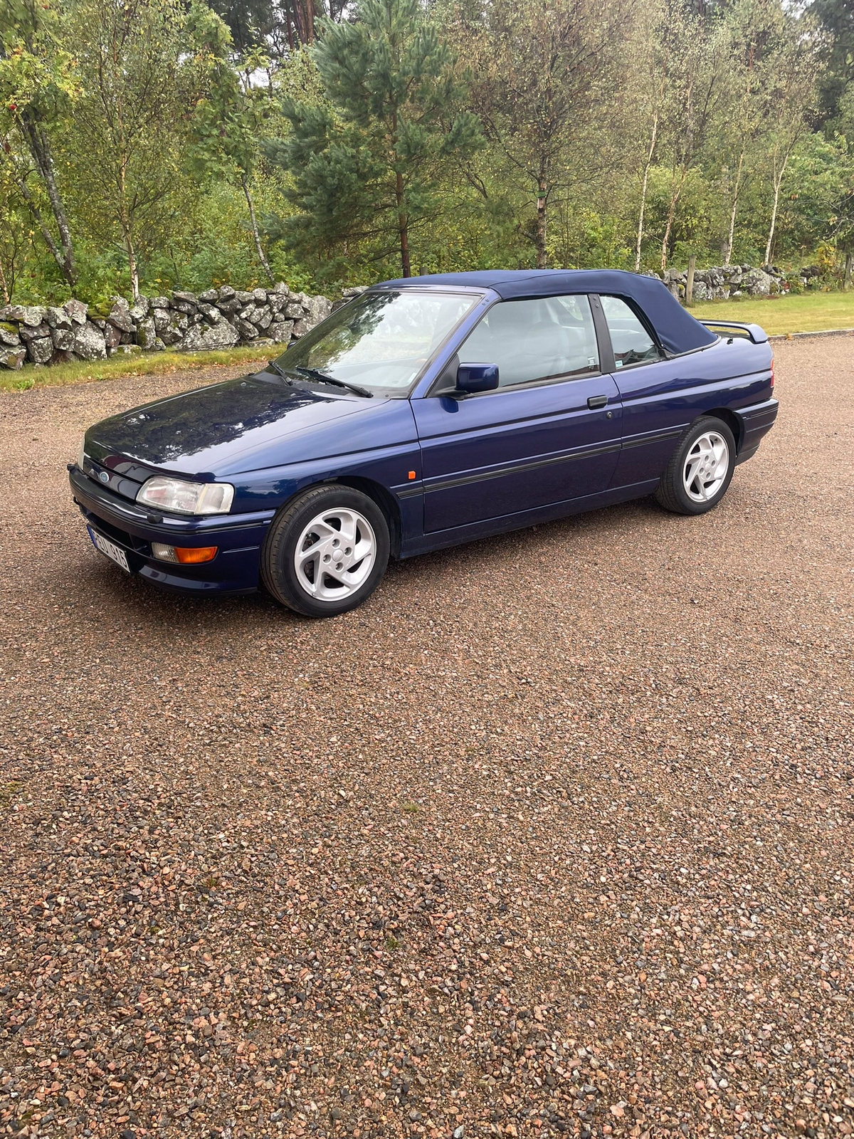 Ford Escort XR3i Cabriolet Manuell 1992, bild 2/4