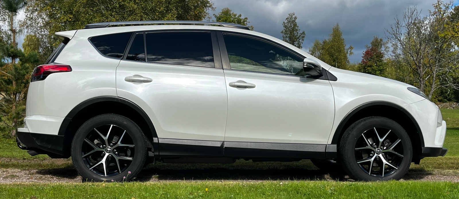 Toyota RAV4 2016, bild 2/4
