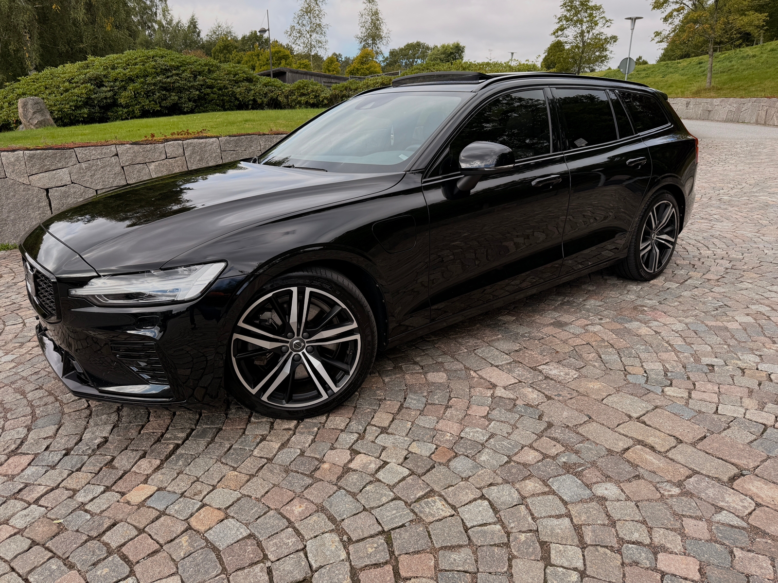 Volvo V60 Recharge T8 AWD Geartronic 2022, photo 3/9
