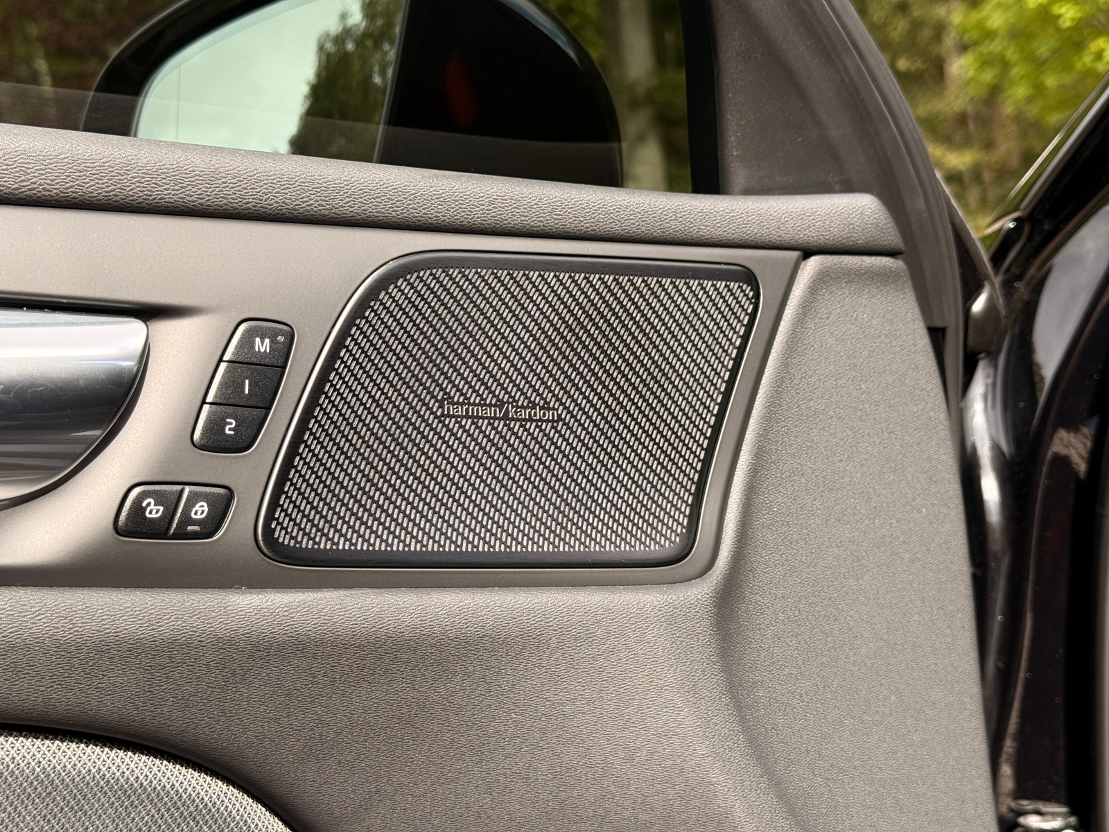 Volvo V60 Recharge T8 AWD Geartronic 2022, photo 7/9