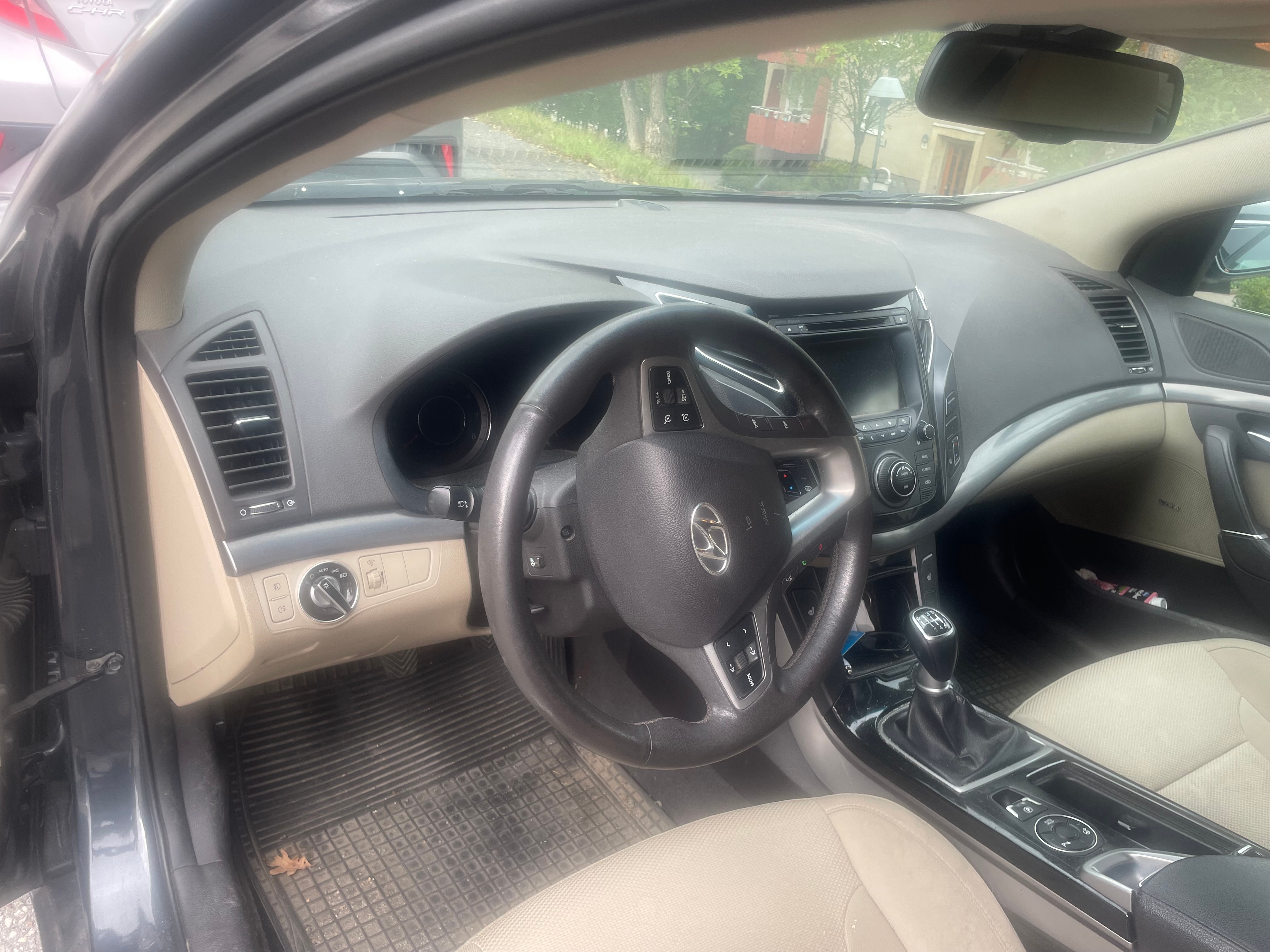 Hyundai i40 cw 2.0 GDI Manuell 2012, bild 4/4