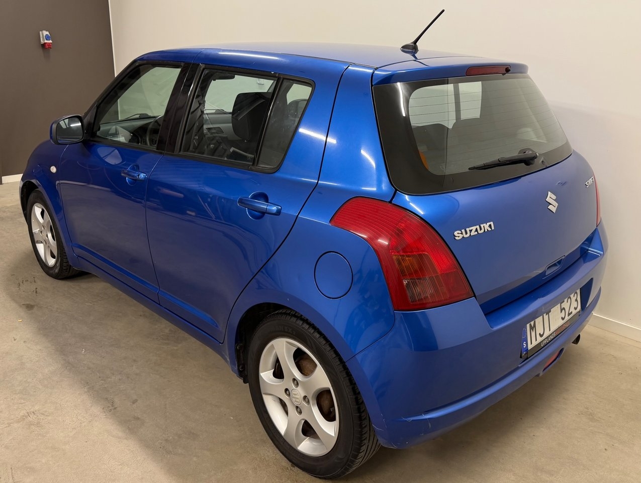 Suzuki Swift 5-dörrar 1.3 DOHC 16V VVT 2007, bild 3/8