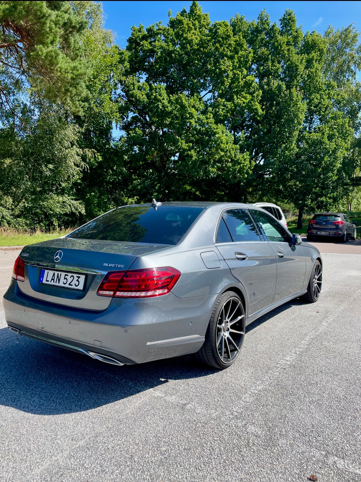 Mercedes-Benz E 220 BlueTEC 9G-Tronic 2016, kuva 2/5