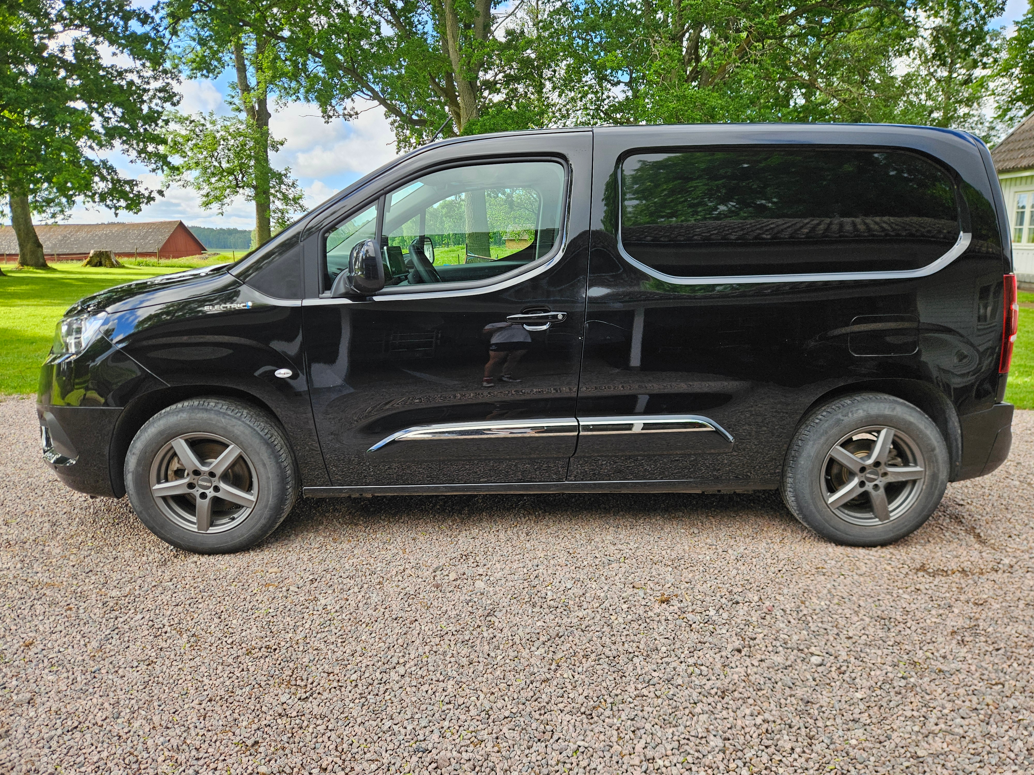 Toyota Proace City Electric 50 kWh 2023, bild 2/6