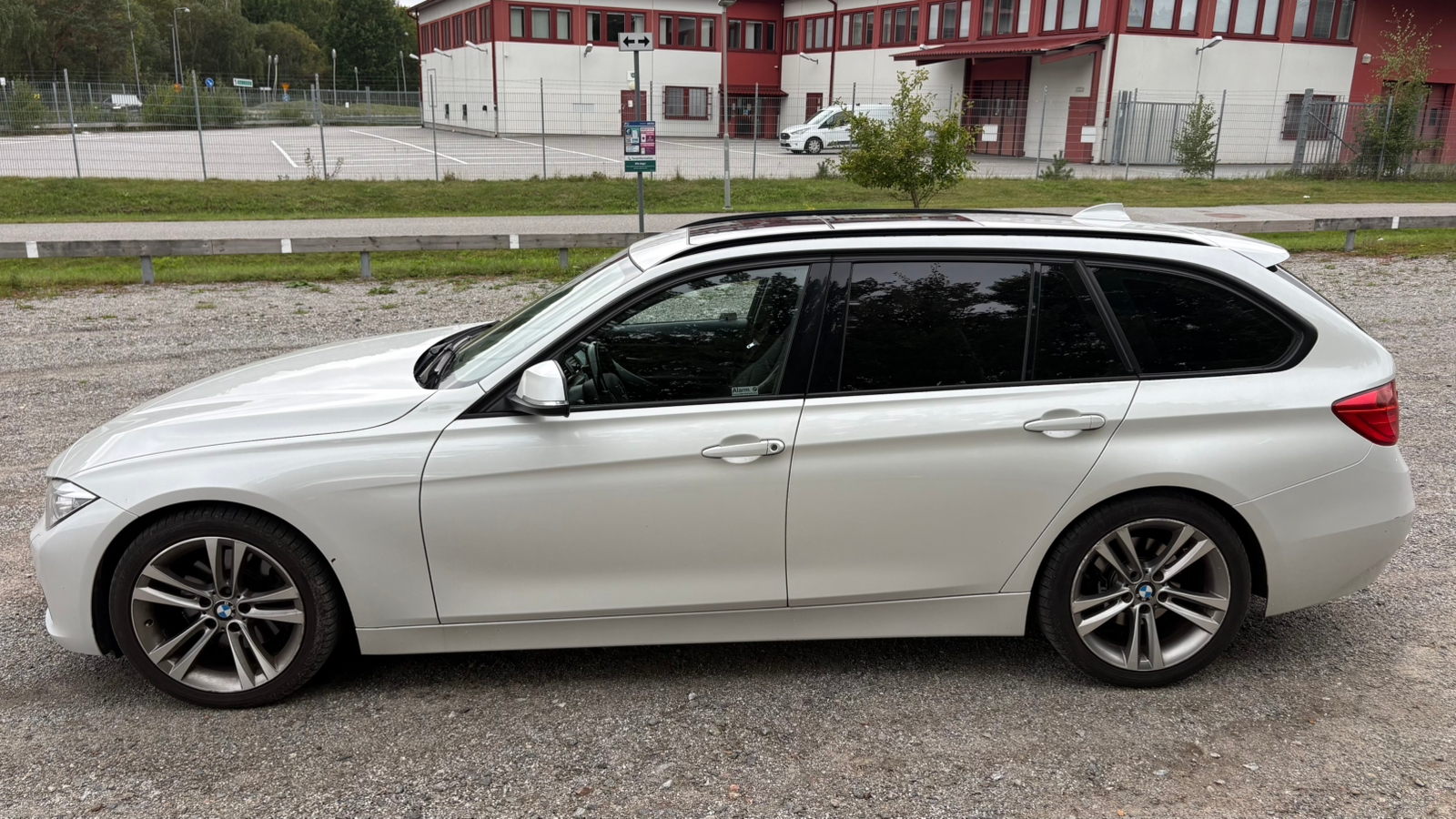 BMW 328 i Touring Steptronic 2013, bild 4/9